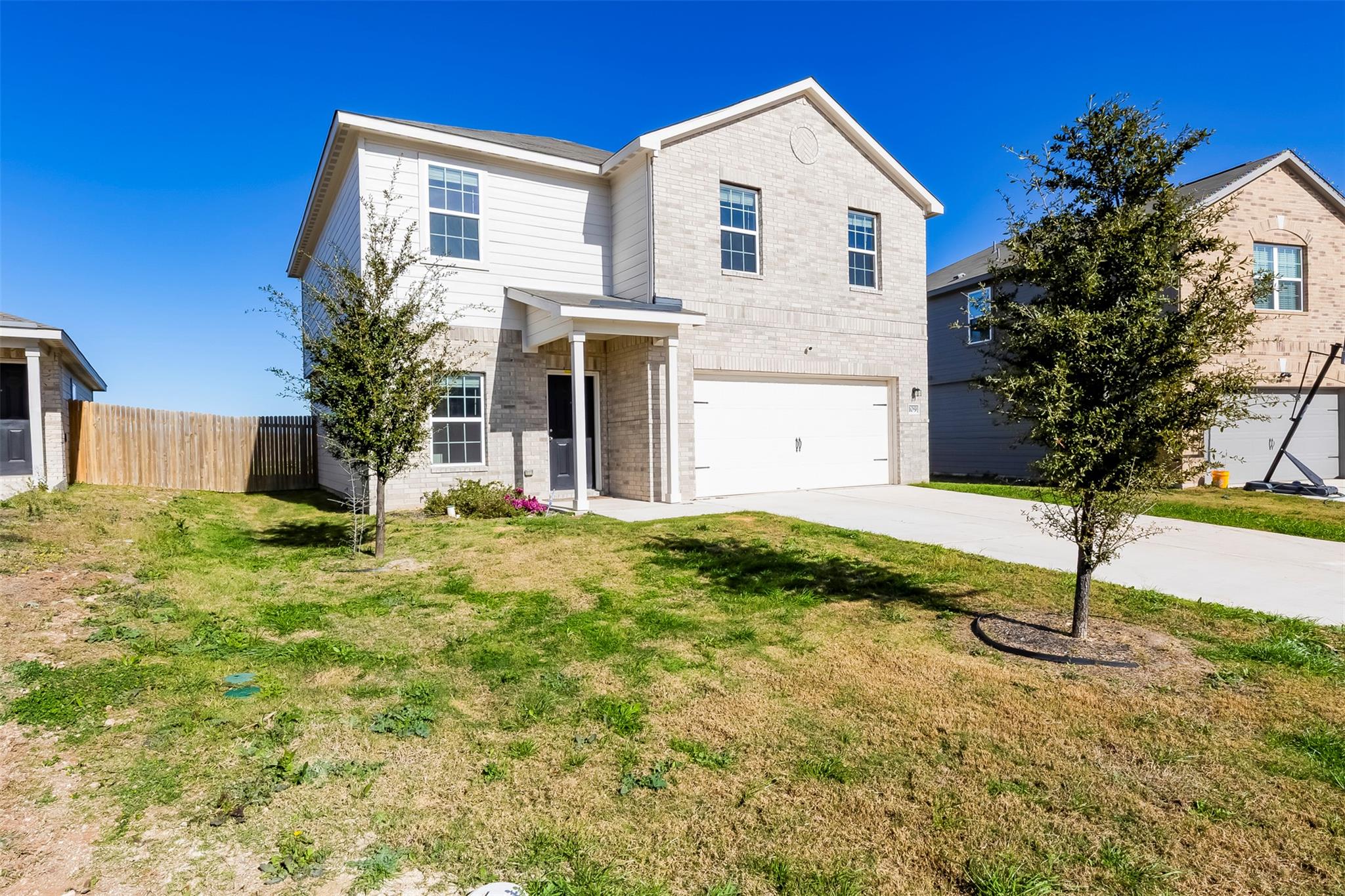 109 Riverdale Dr, Jarrell, TX 76537