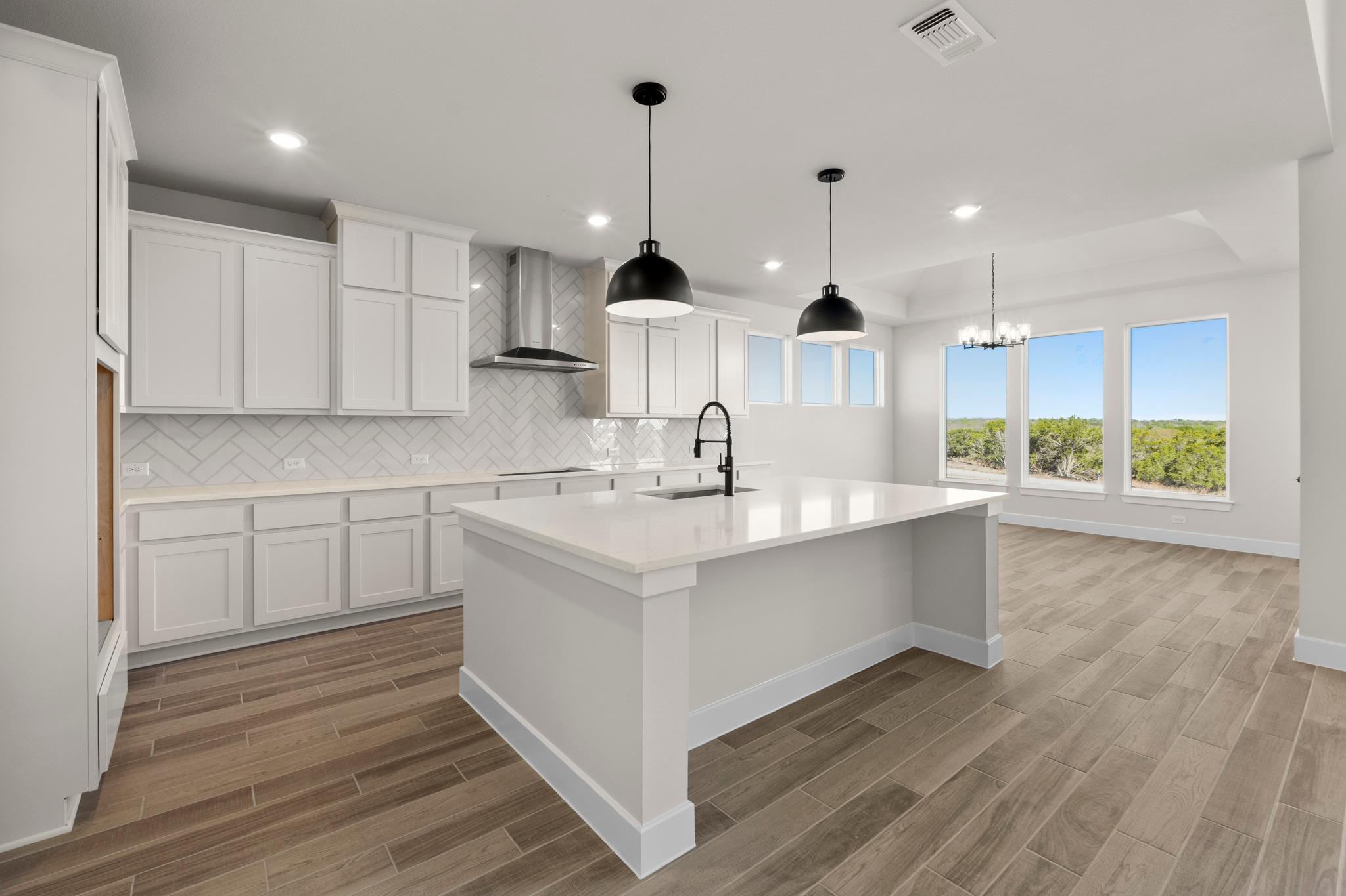 108 Rightfield Dr, Liberty Hill, TX 78642