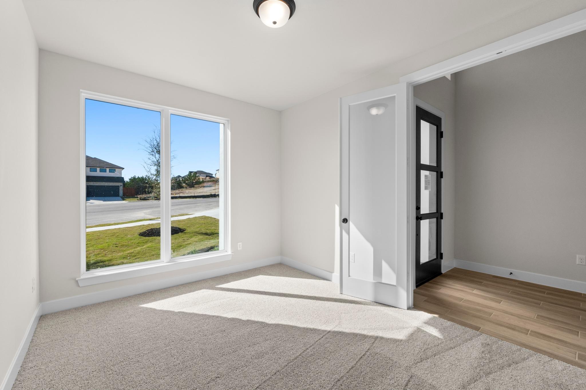 108 Rightfield Dr, Liberty Hill, TX 78642