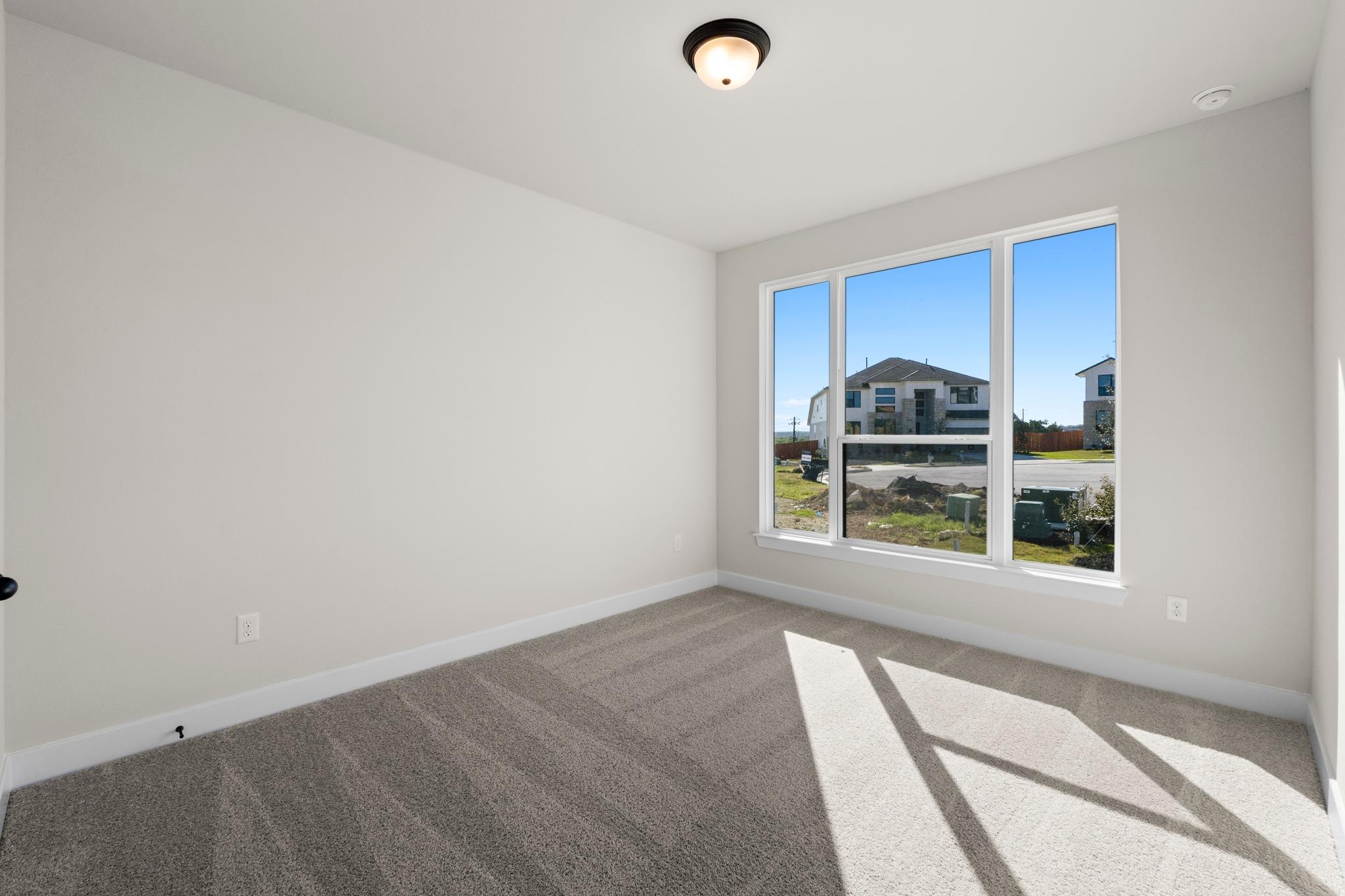 108 Rightfield Dr, Liberty Hill, TX 78642