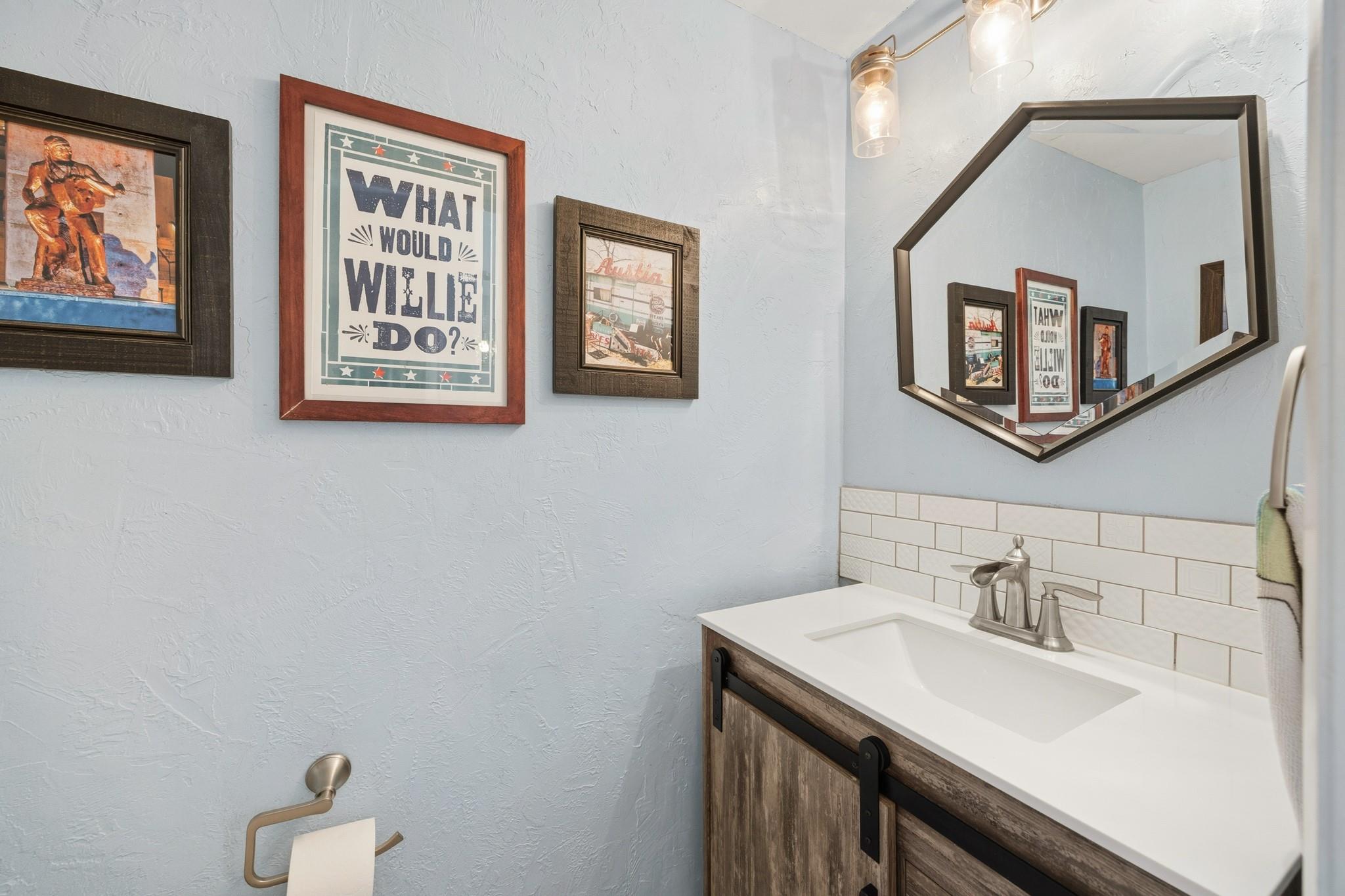 11901 E Swearingen Dr # 27, Austin, TX 78758