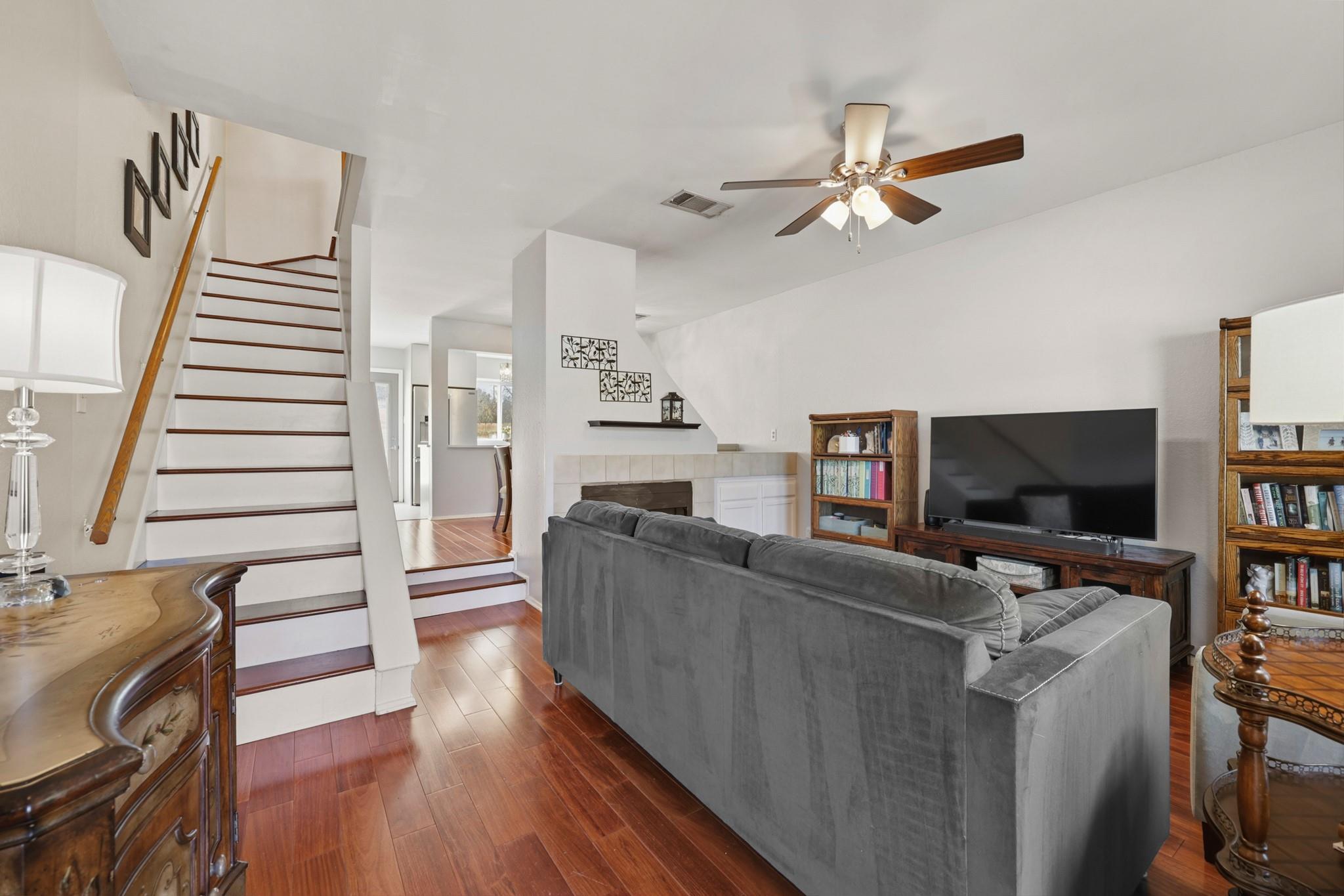 11901 E Swearingen Dr # 27, Austin, TX 78758