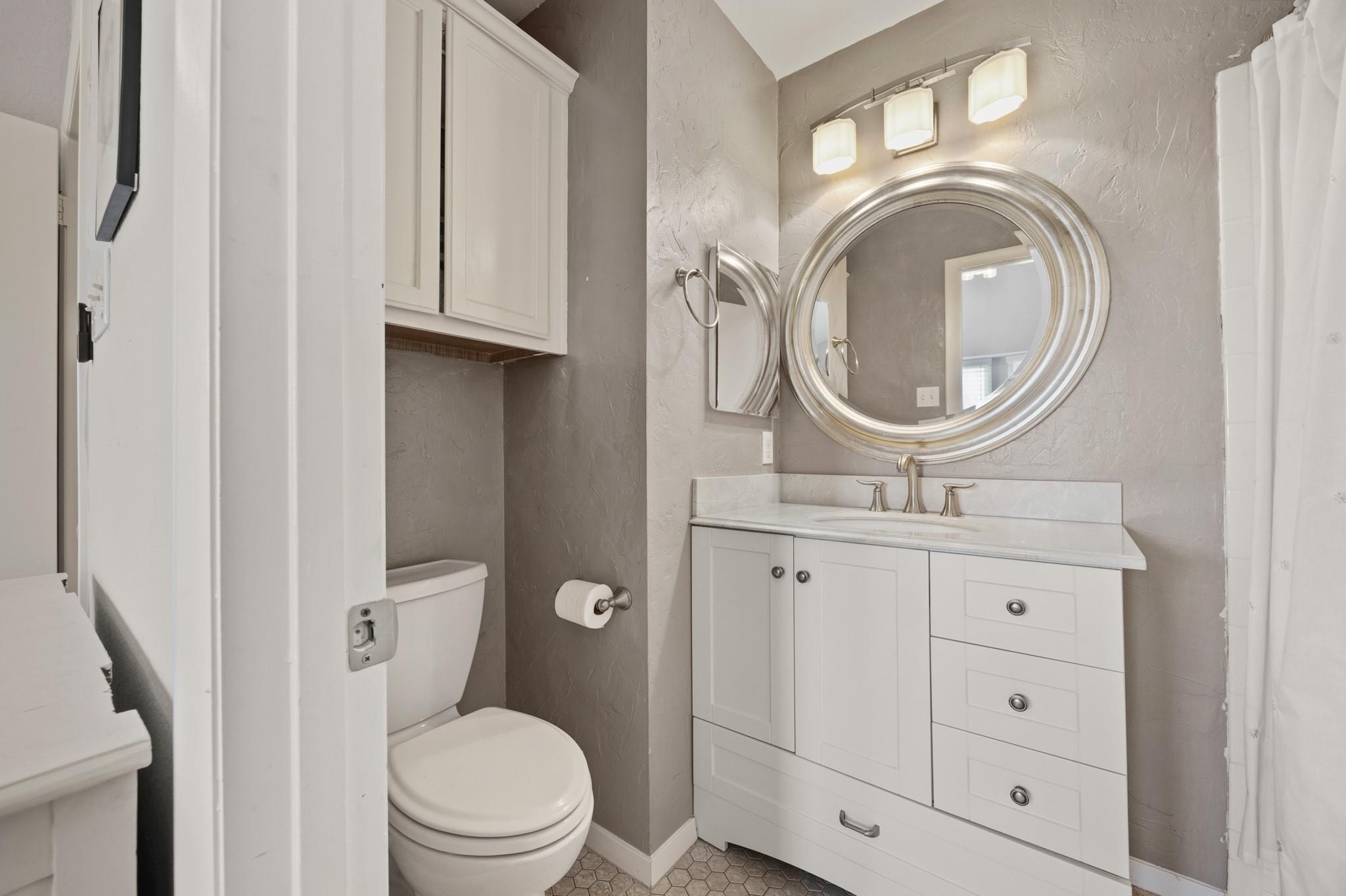 11901 E Swearingen Dr # 27, Austin, TX 78758