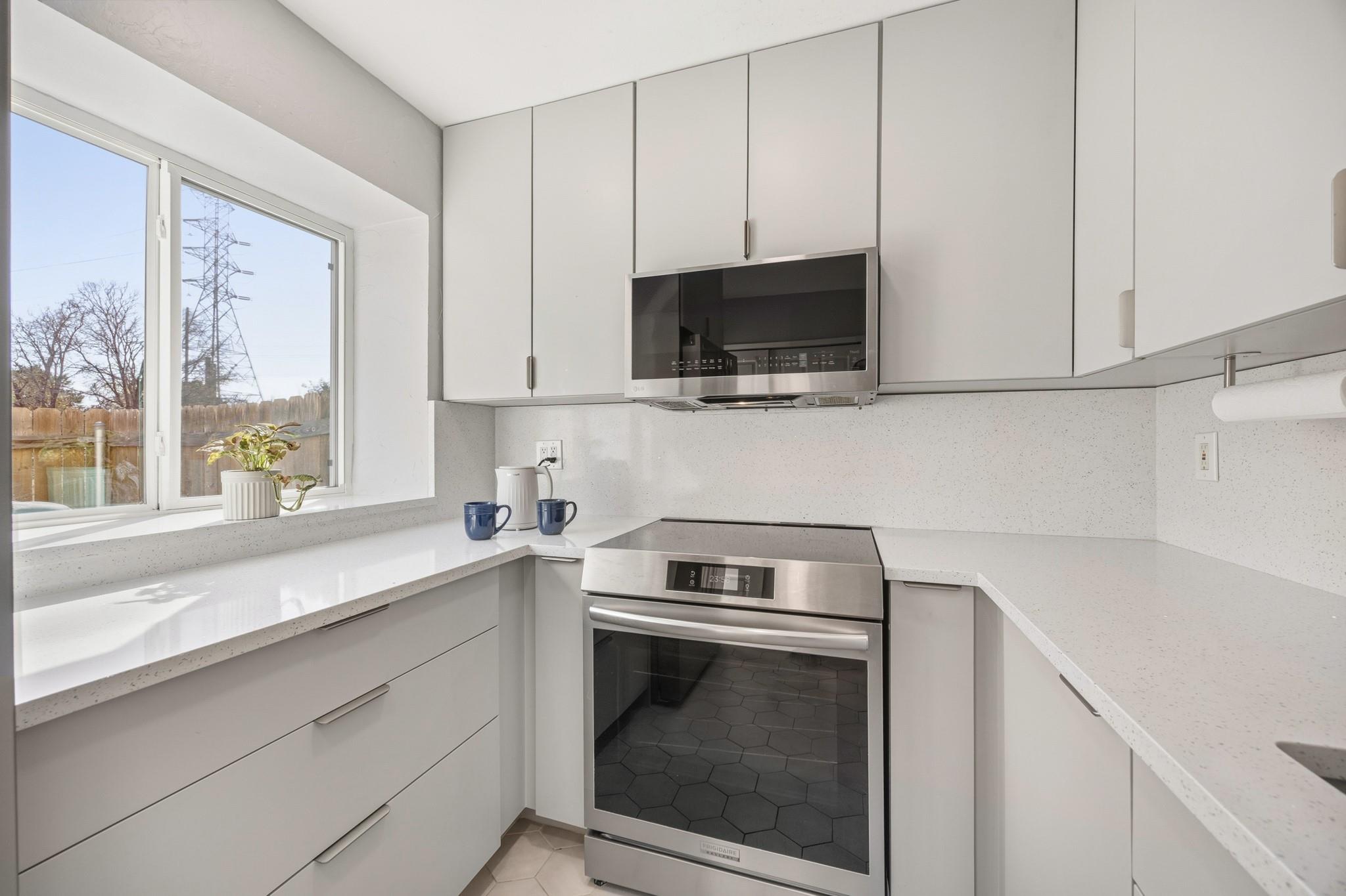 11901 E Swearingen Dr # 27, Austin, TX 78758