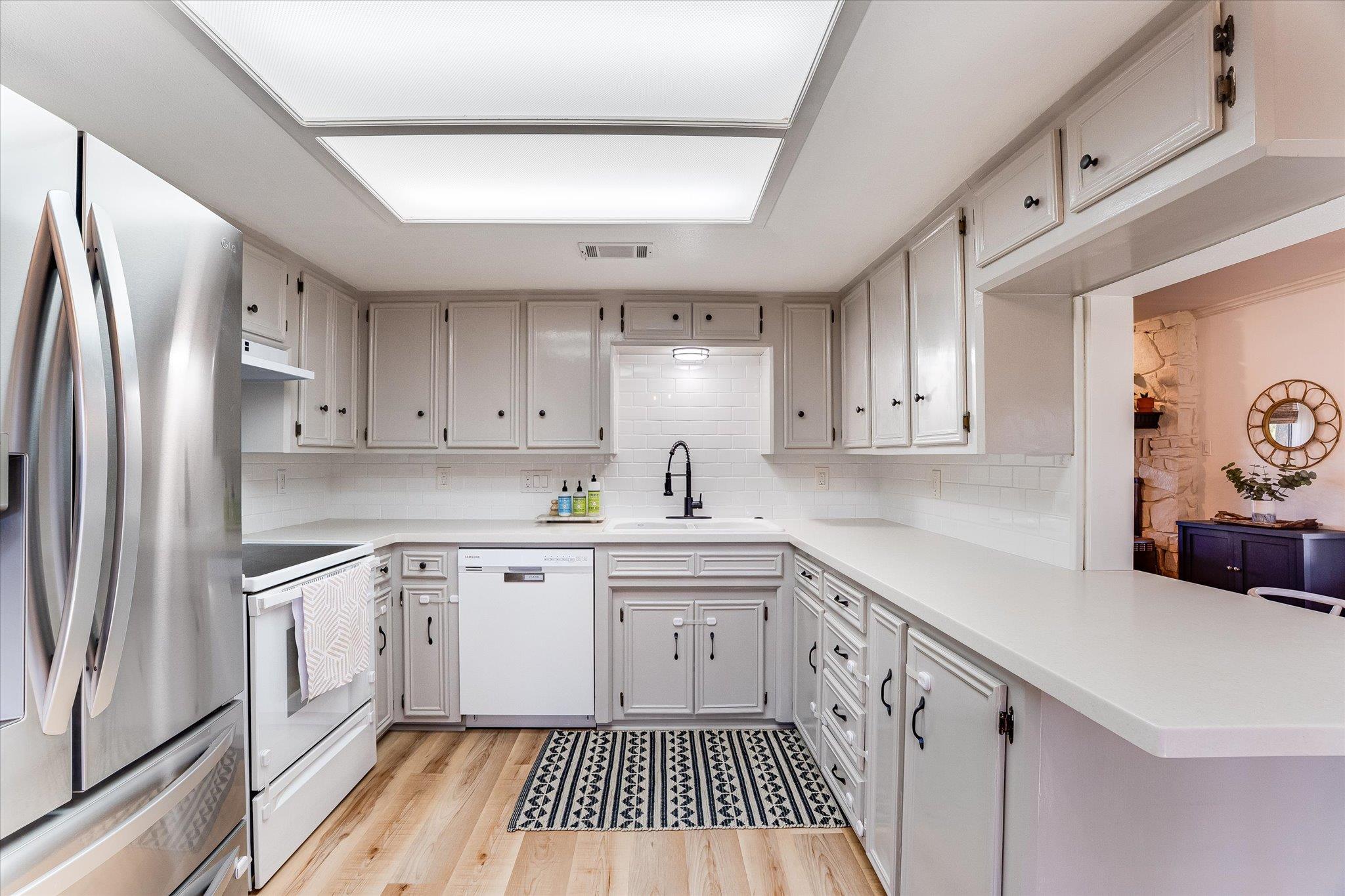 532 Hill Country Trl, Wimberley, TX 78676