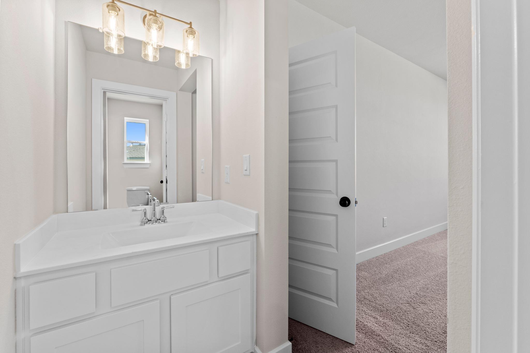 109 Rightfield Dr, Liberty Hill, TX 78642