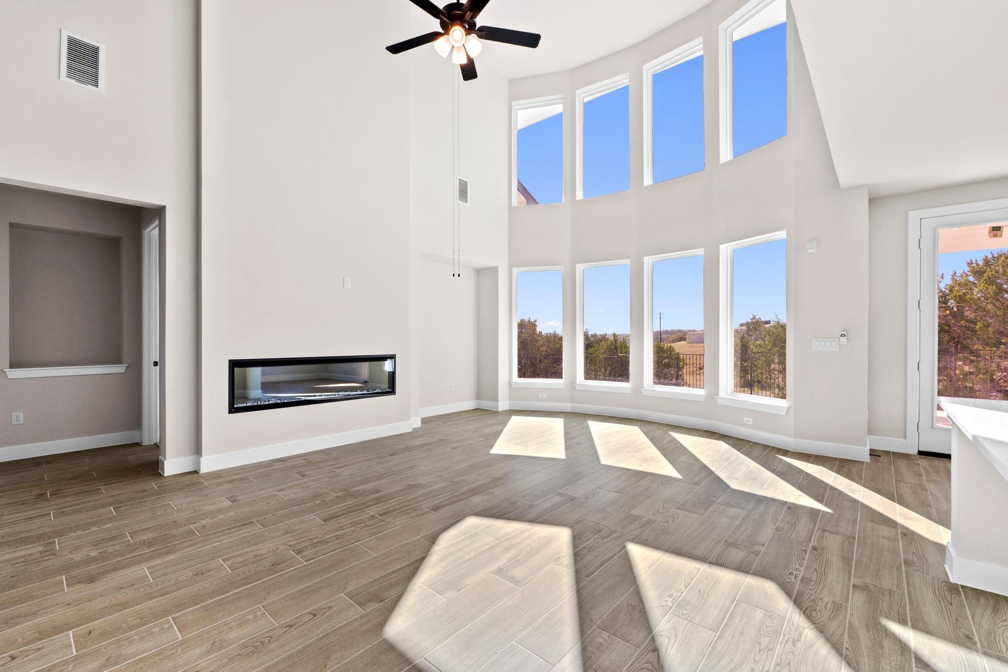 109 Rightfield Dr, Liberty Hill, TX 78642