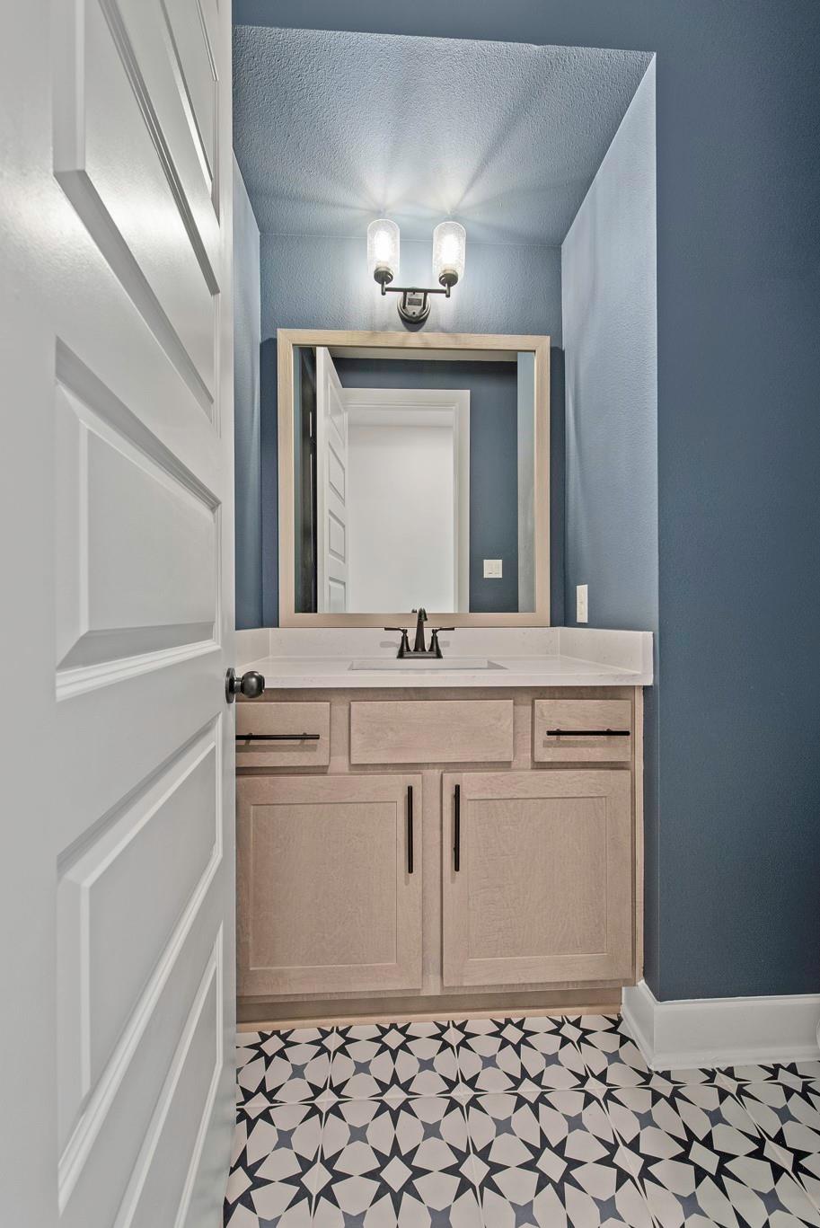 109 Rightfield Dr, Liberty Hill, TX 78642