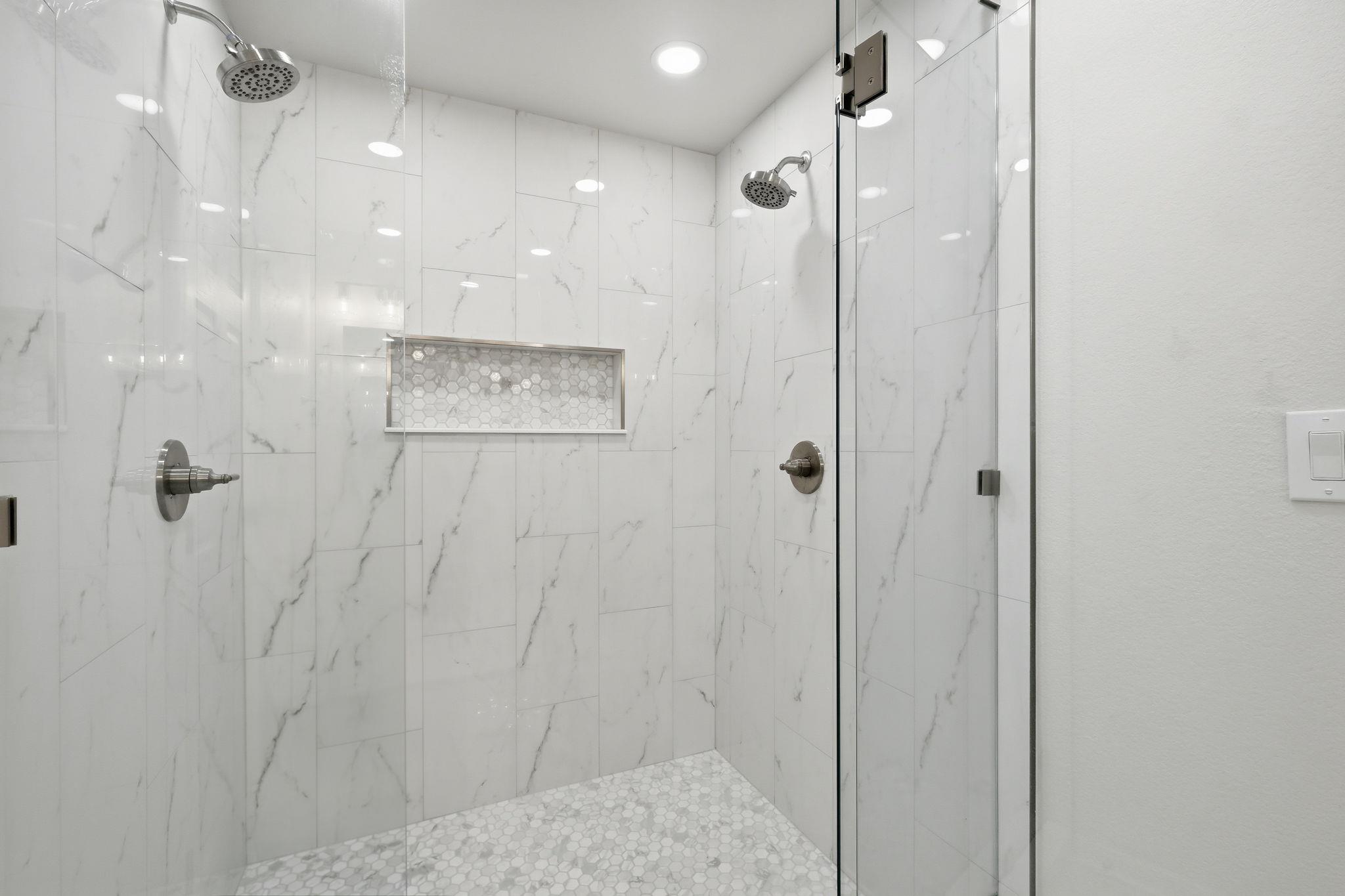 102 Bosque Dr, Hutto, TX 78634