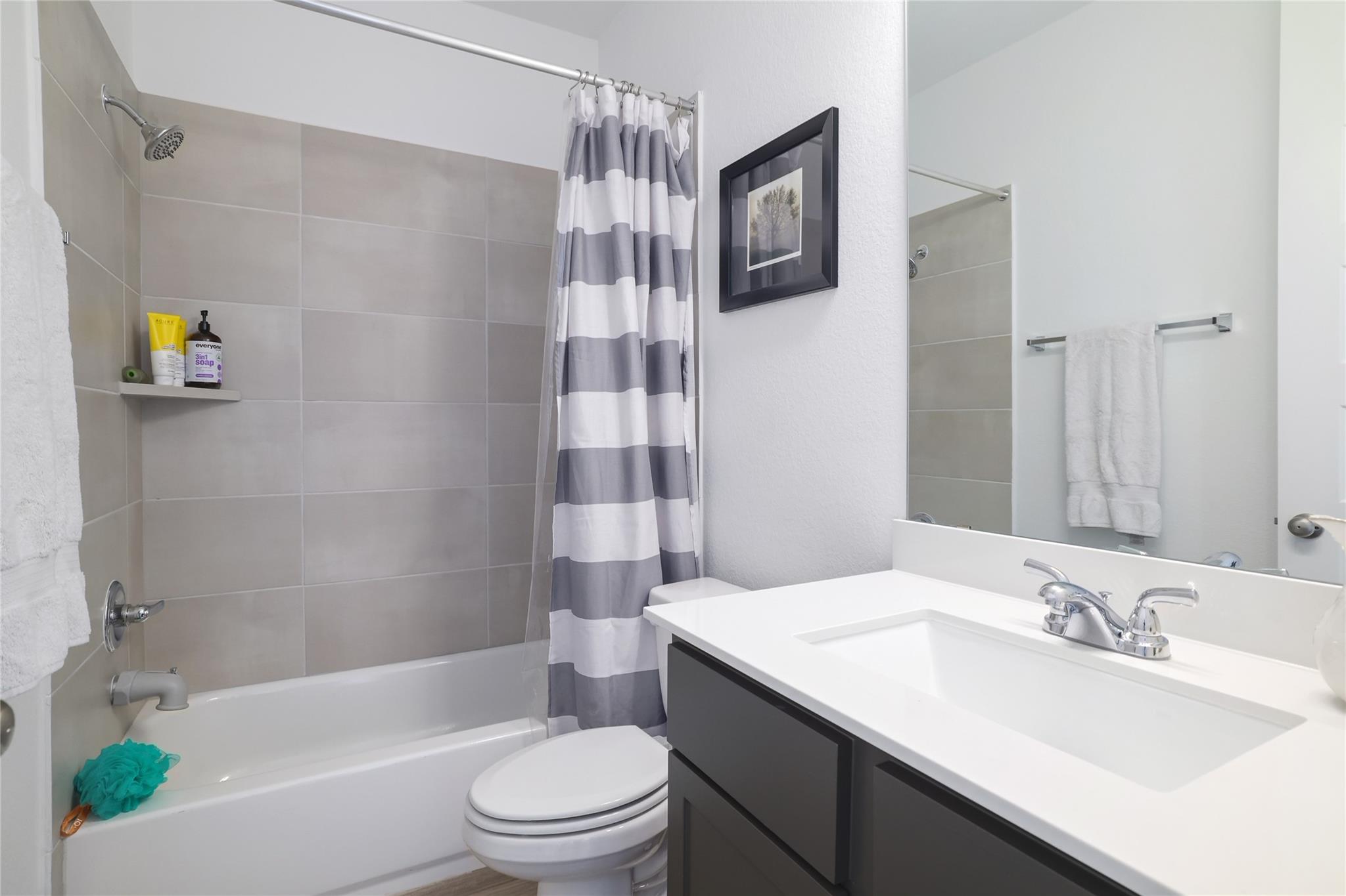 102 FORTUNA Ct, Liberty Hill, TX 78642