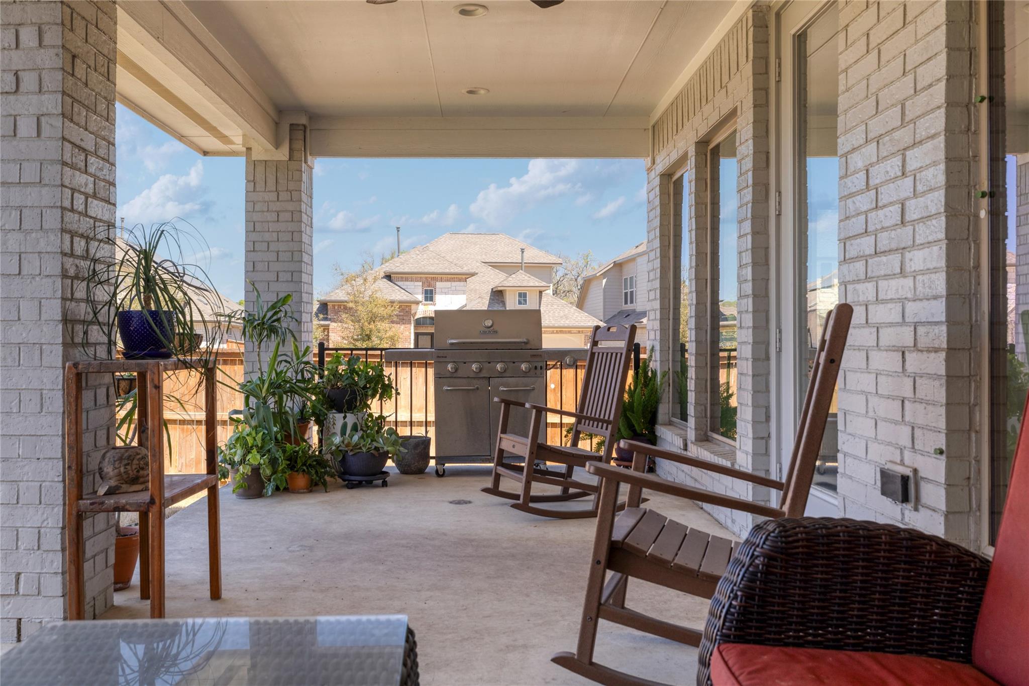 102 FORTUNA Ct, Liberty Hill, TX 78642