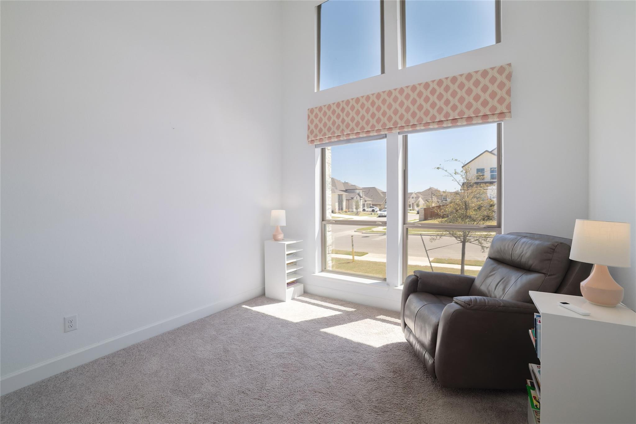 102 FORTUNA Ct, Liberty Hill, TX 78642