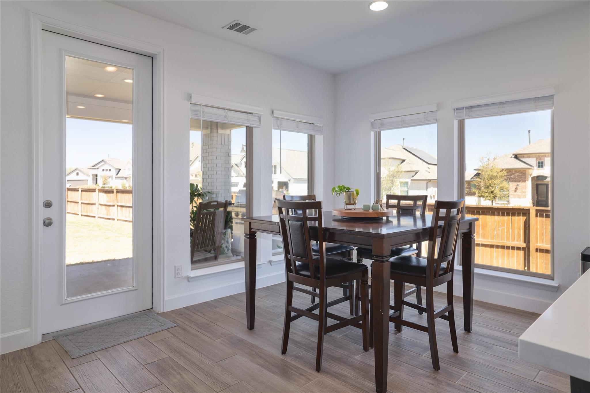 102 FORTUNA Ct, Liberty Hill, TX 78642