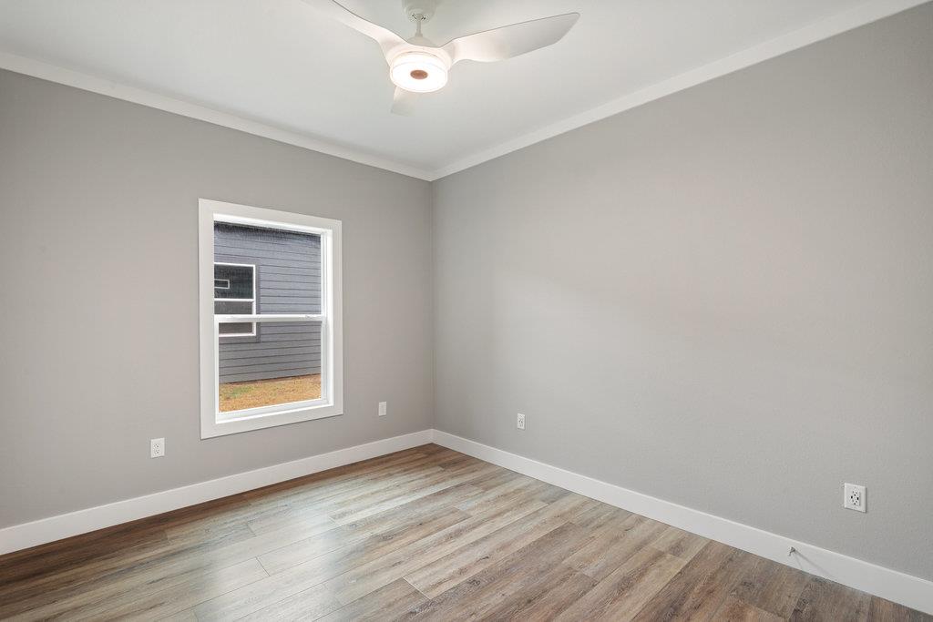 2025 Applewood Dr, Lockhart, TX 78644