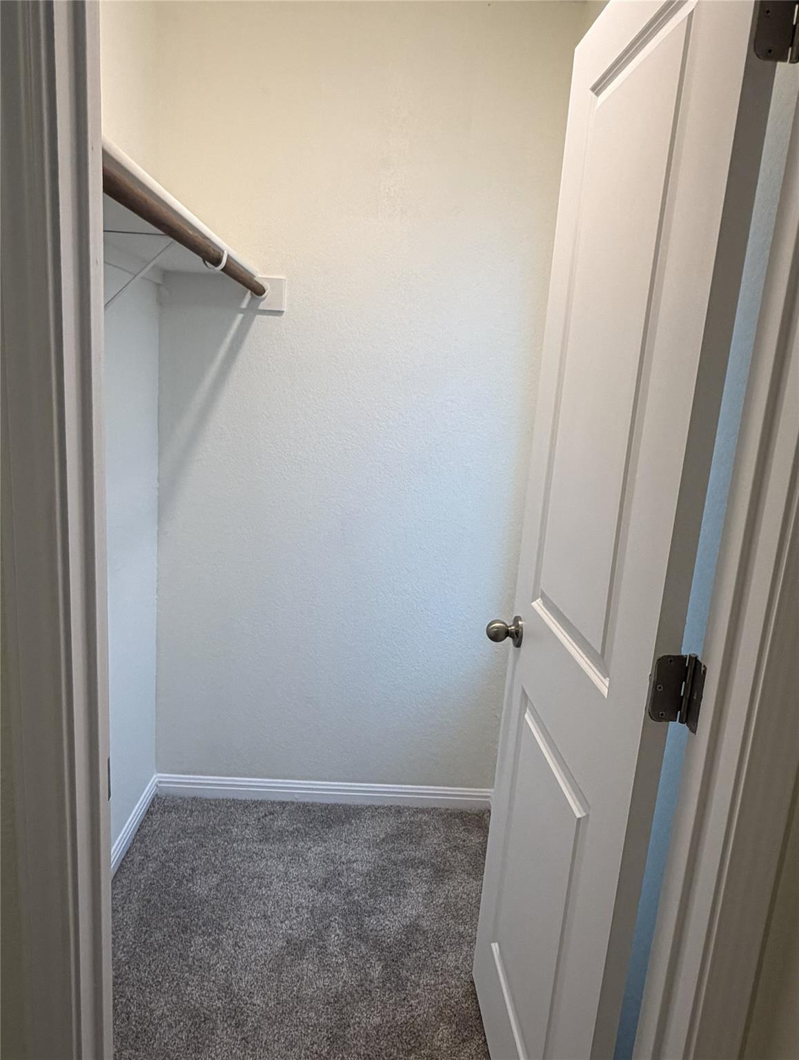 364 Bell Rings Dr, Jarrell, TX 76537