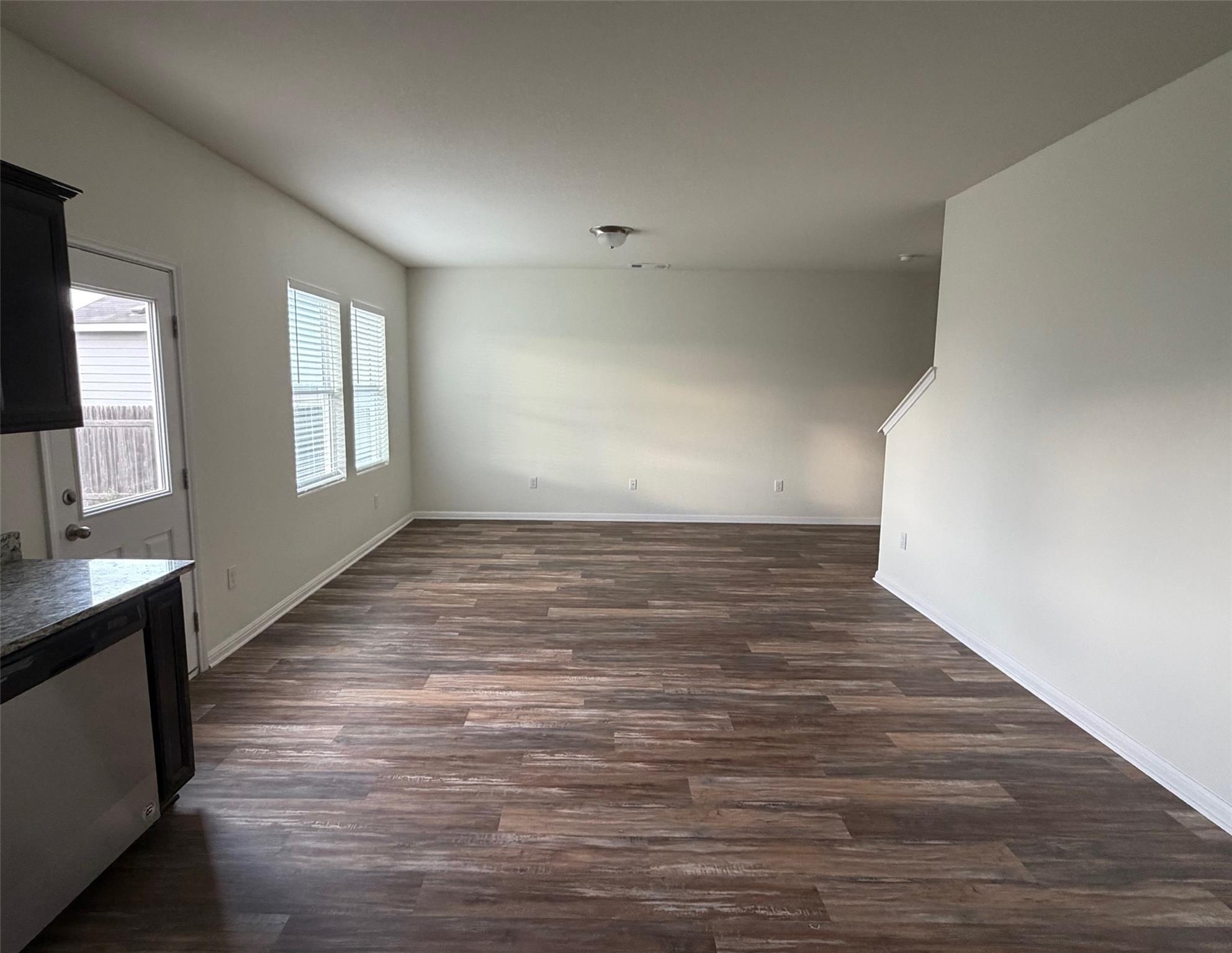 364 Bell Rings Dr, Jarrell, TX 76537