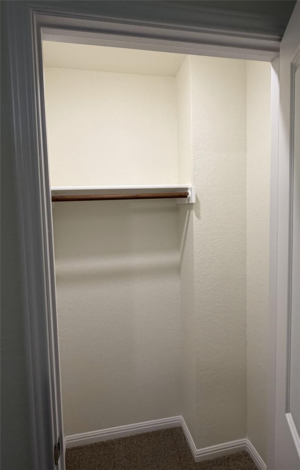 364 Bell Rings Dr, Jarrell, TX 76537