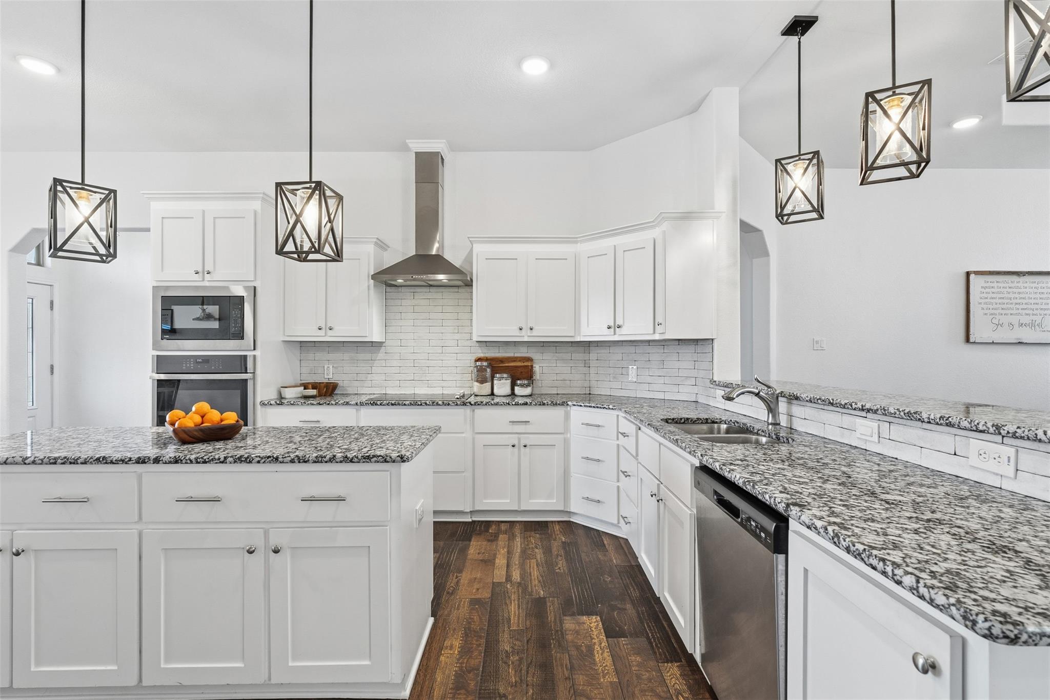 8107 Green Hill Dr, Salado, TX 76571