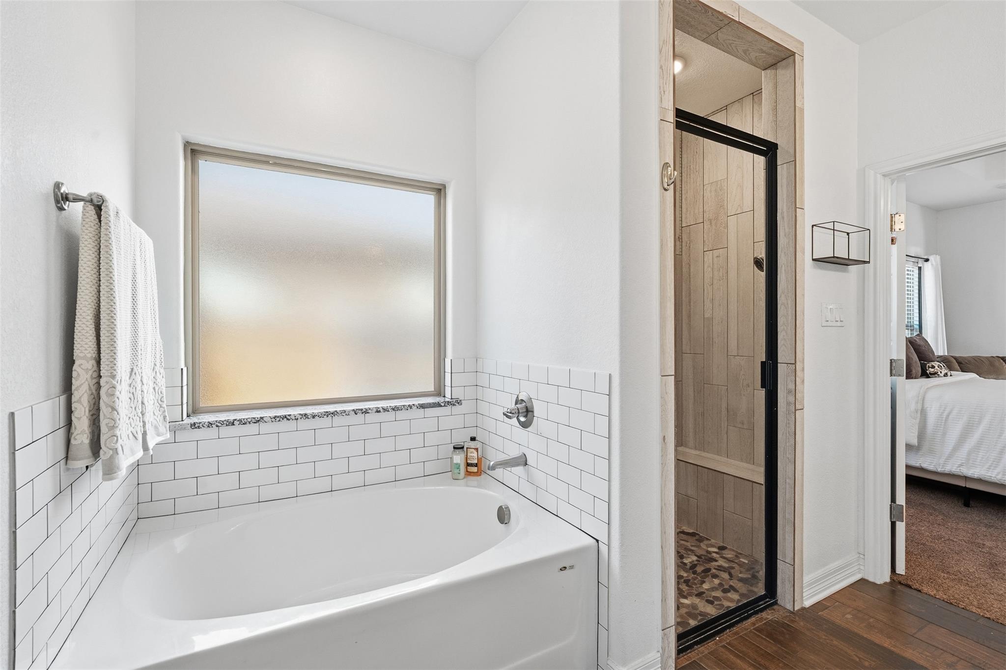 8107 Green Hill Dr, Salado, TX 76571