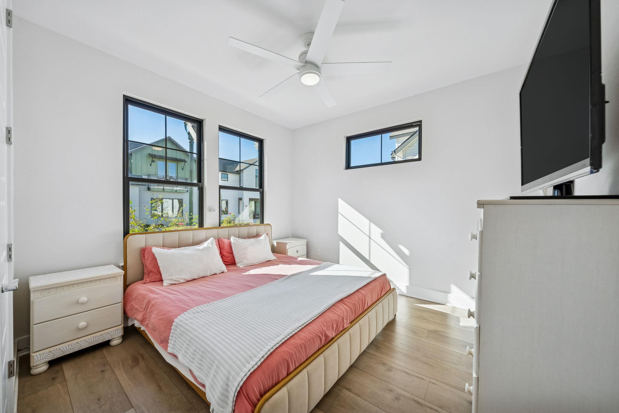 3322 McCurdy St, Austin, TX 78723