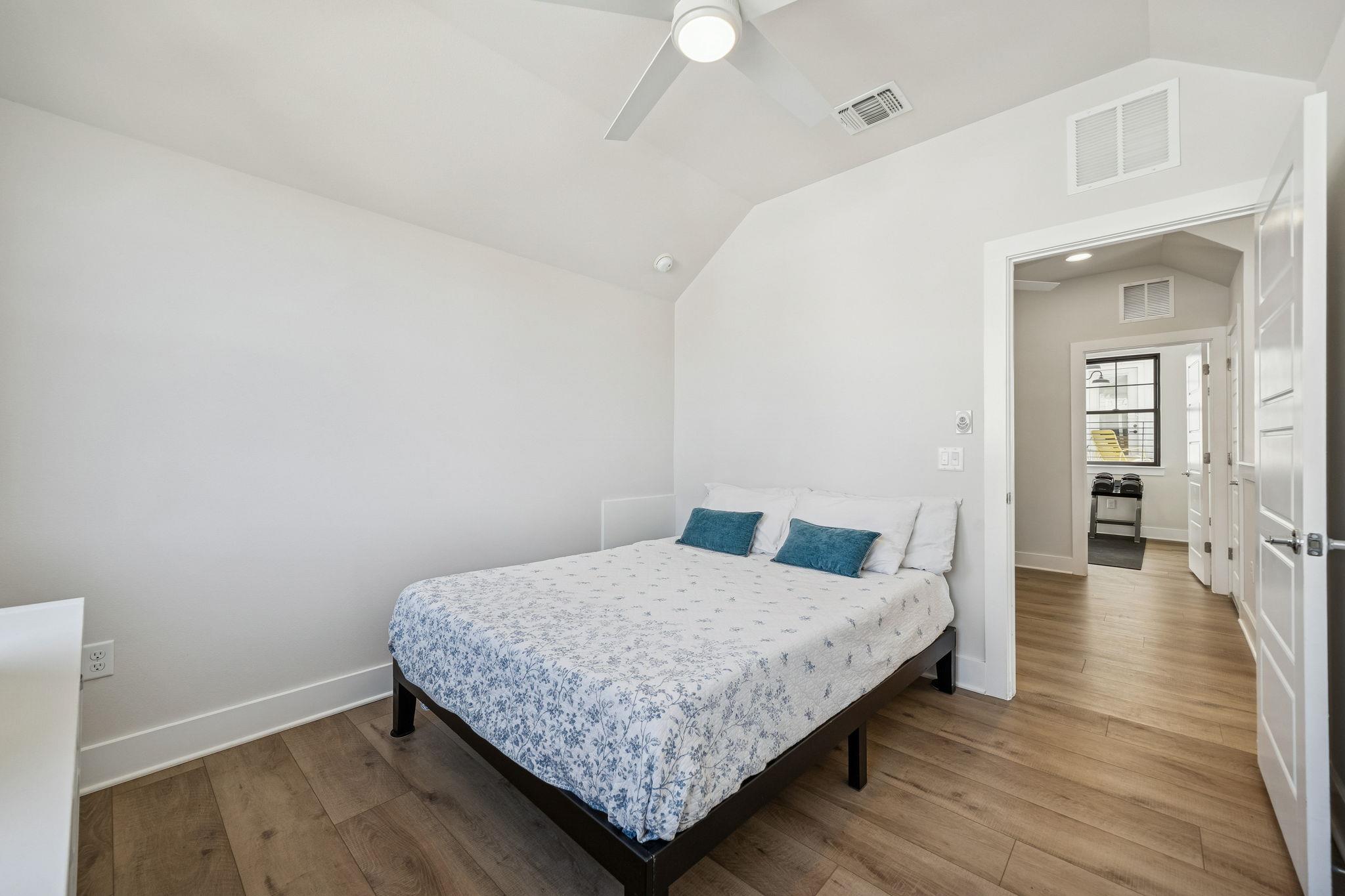 3322 McCurdy St, Austin, TX 78723