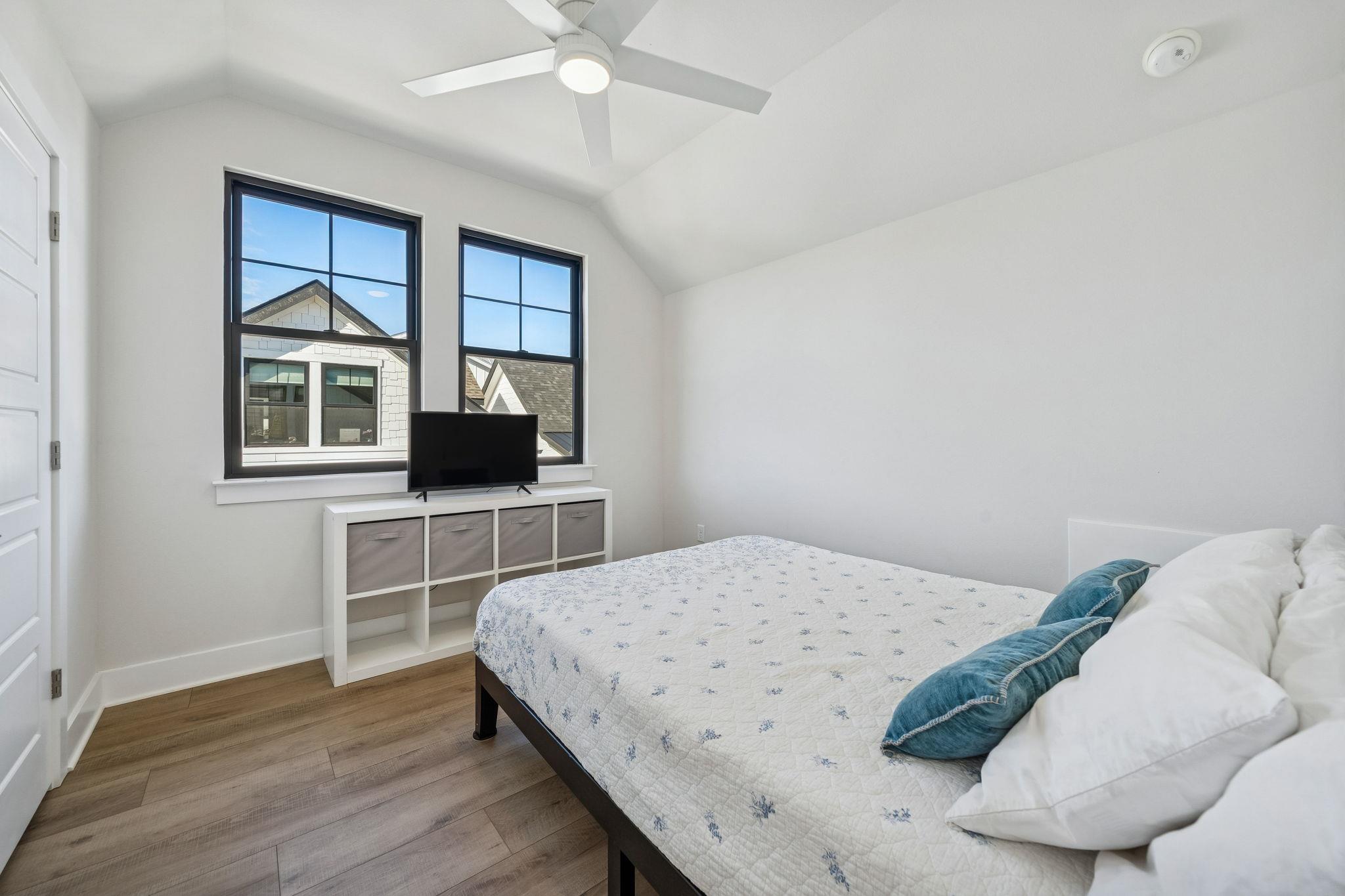 3322 McCurdy St, Austin, TX 78723