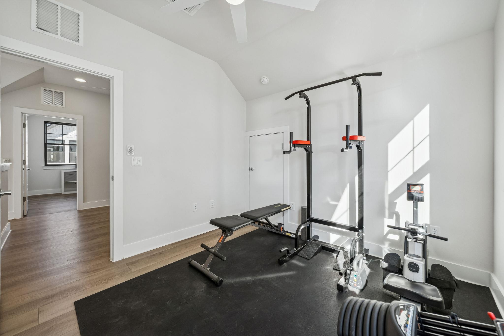 3322 McCurdy St, Austin, TX 78723