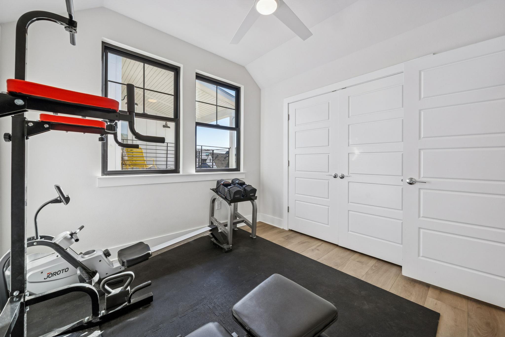 3322 McCurdy St, Austin, TX 78723