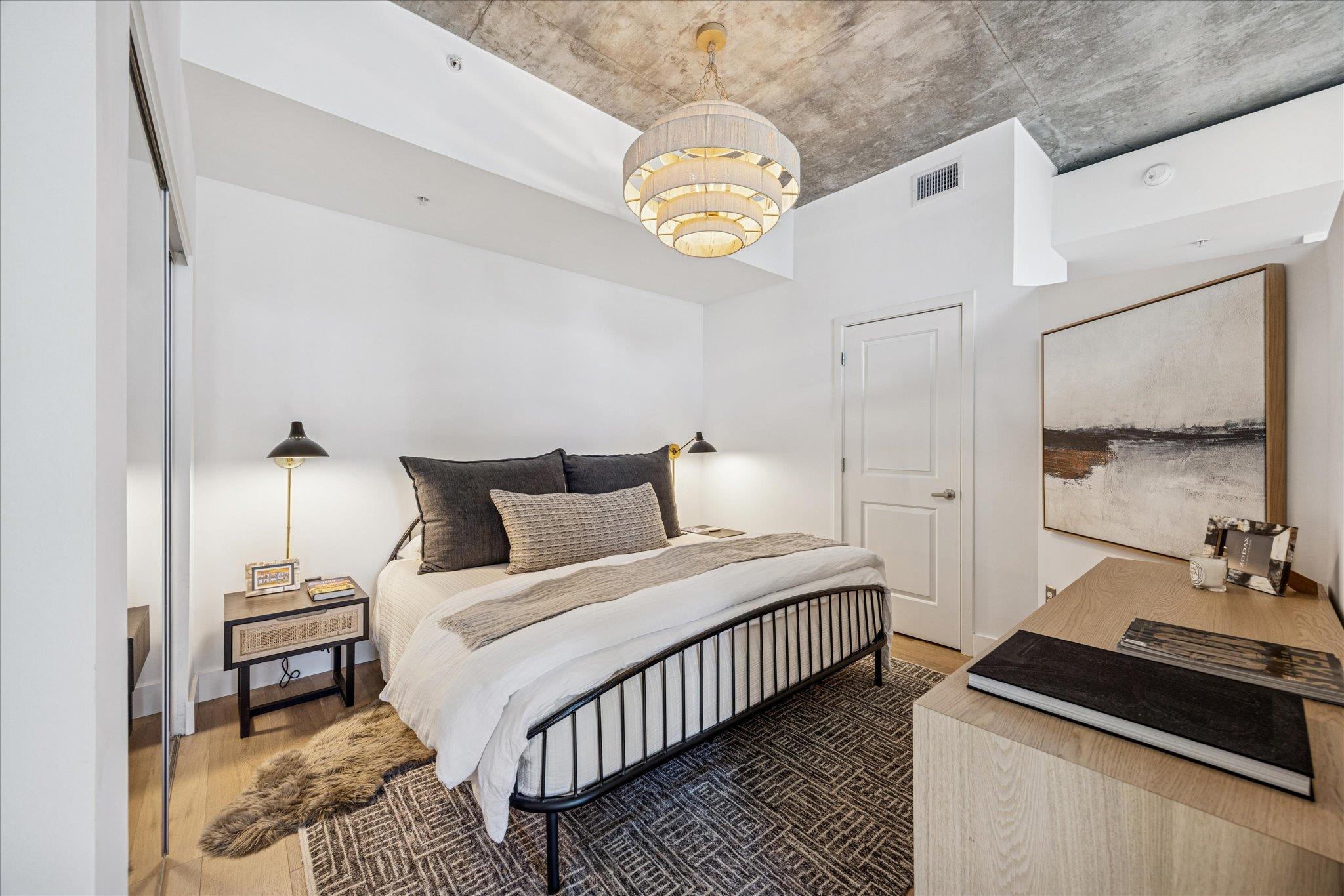 360 Nueces St # 1001, Austin, TX 78701