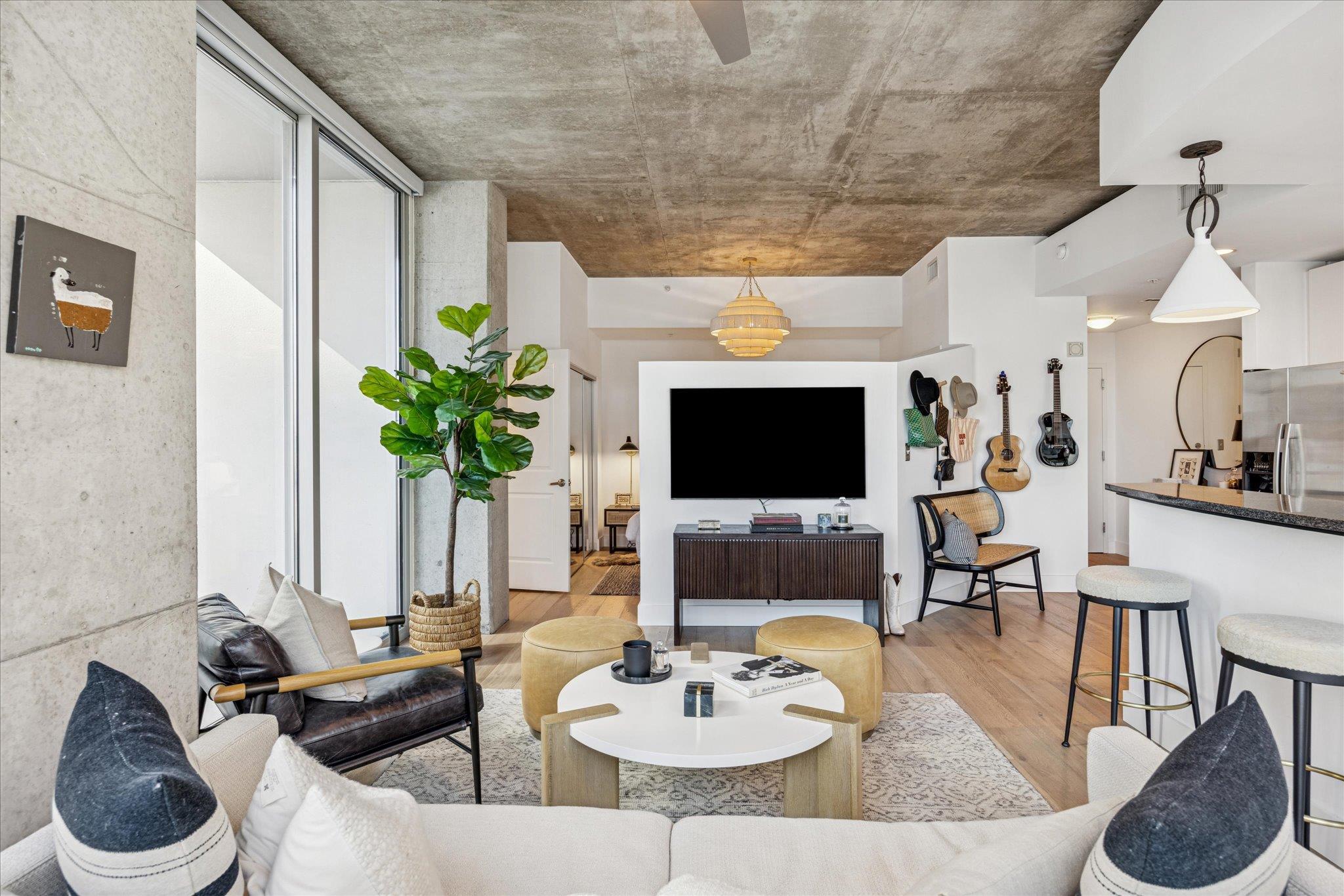 360 Nueces St # 1001, Austin, TX 78701