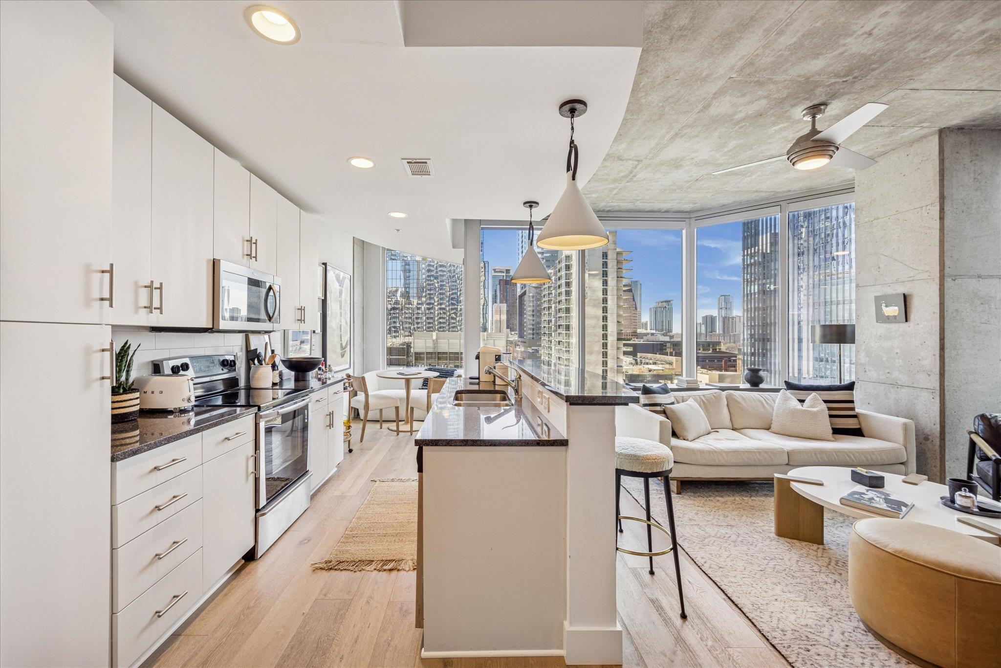 360 Nueces St # 1001, Austin, TX 78701