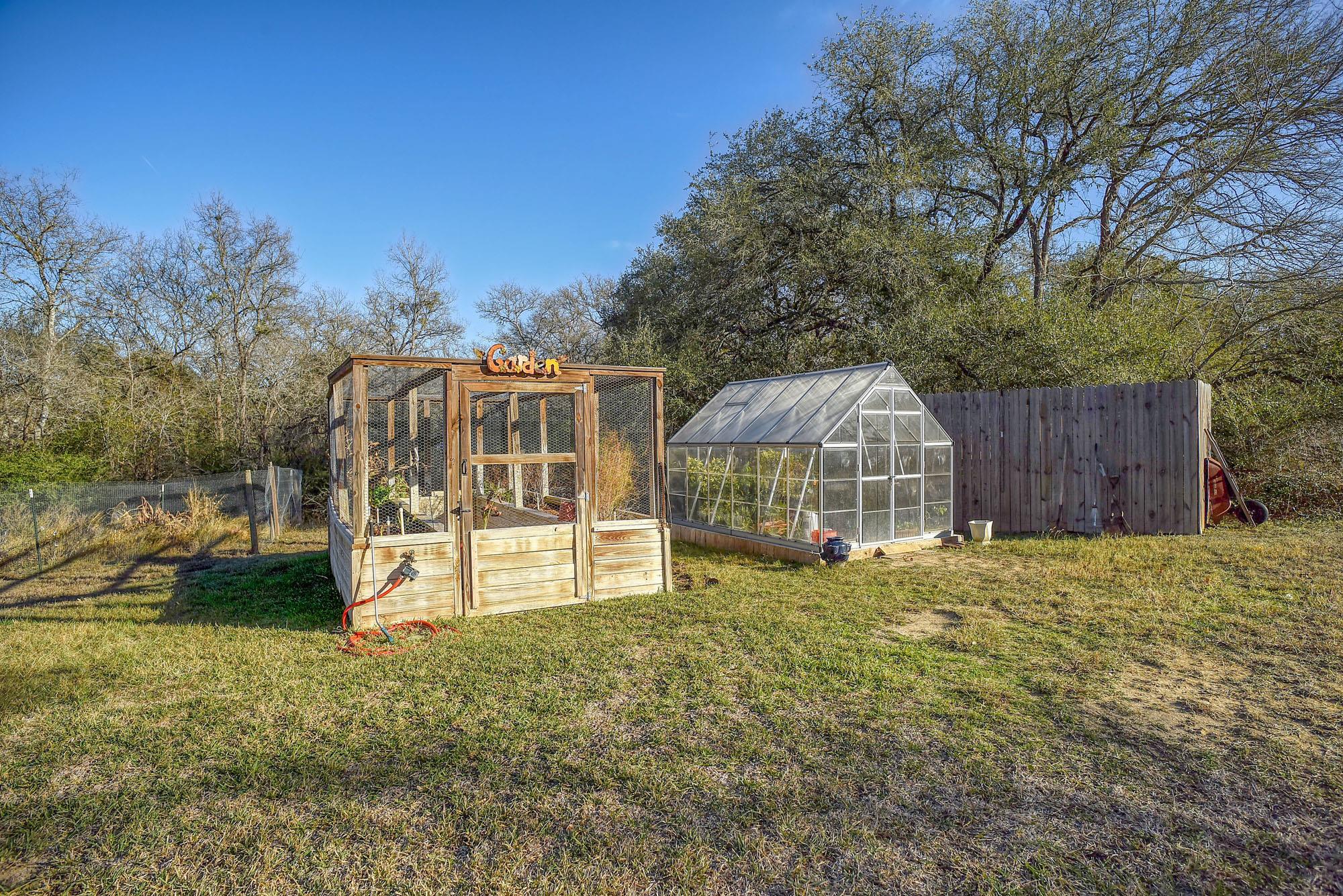 482 Watterson Rd, Bastrop, TX 78602