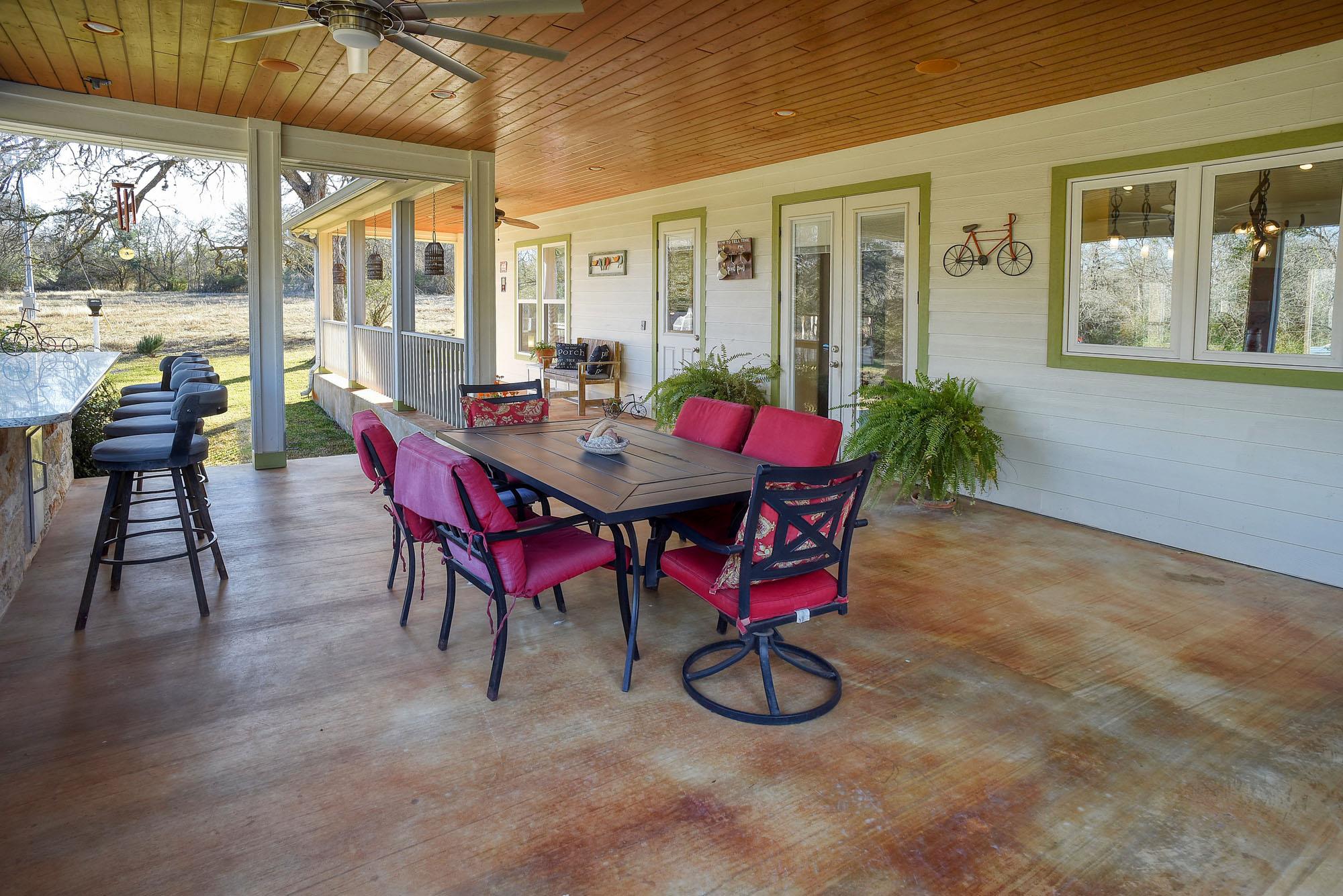 482 Watterson Rd, Bastrop, TX 78602