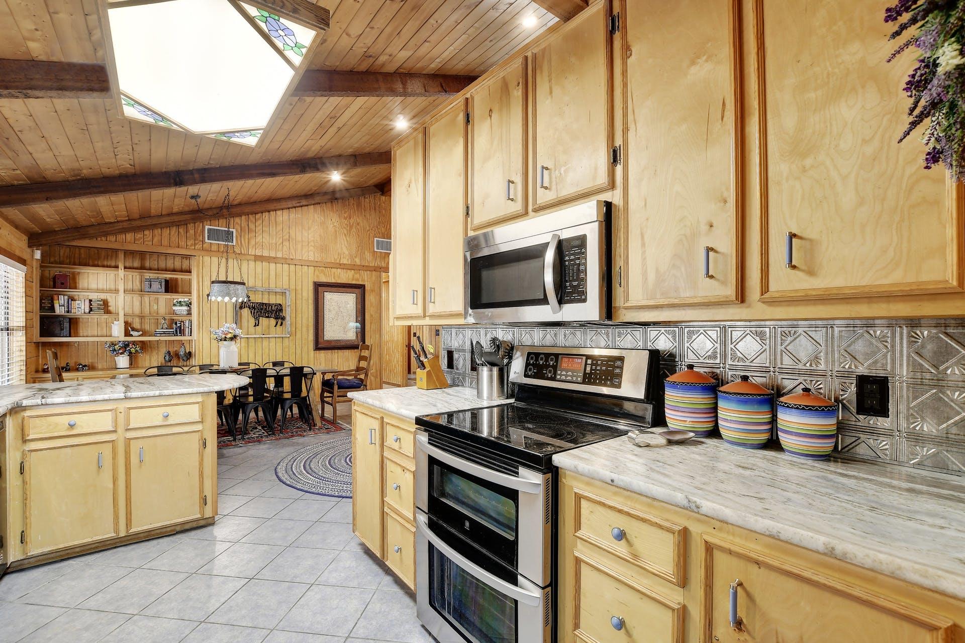 901 Thompson Ranch Rd, Wimberley, TX 78676