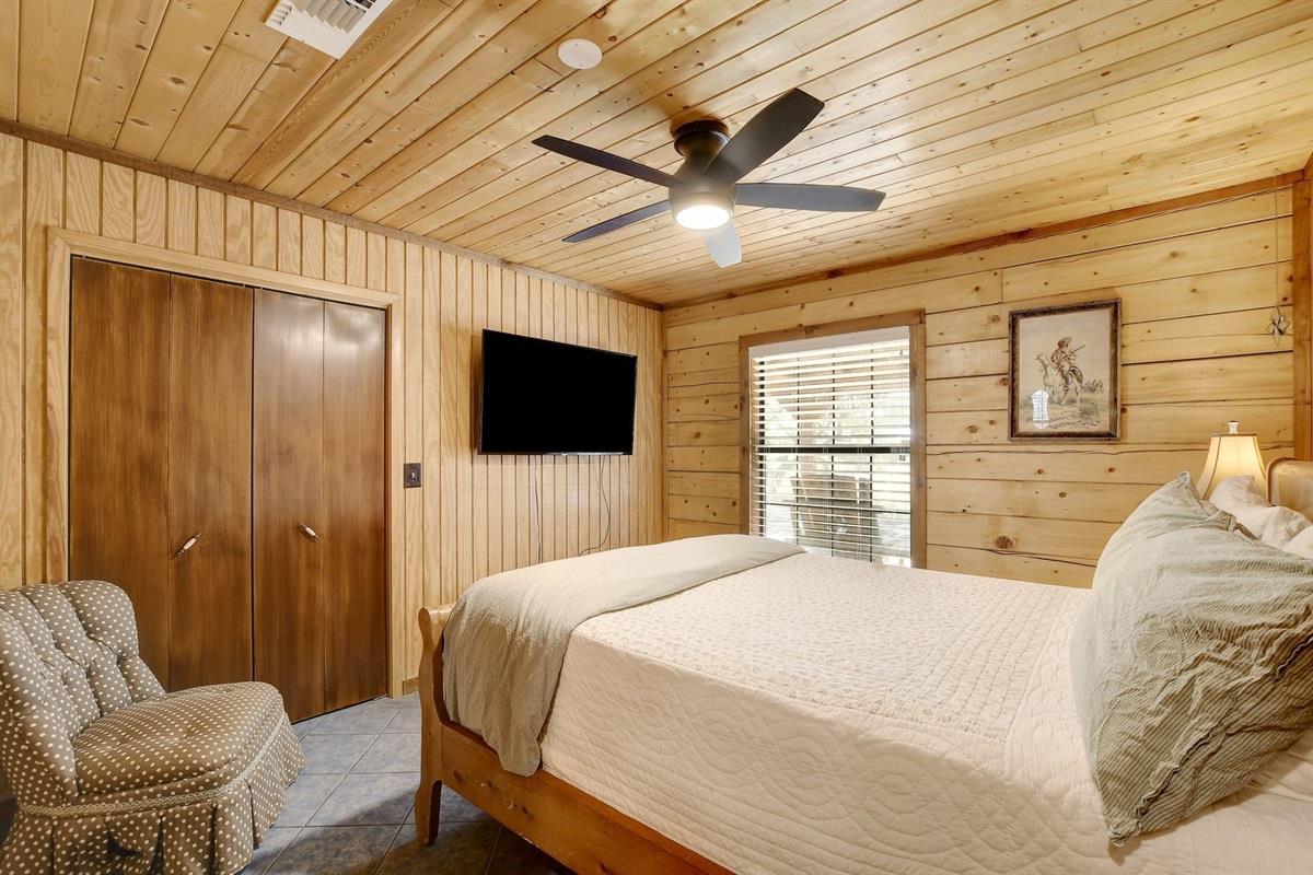 901 Thompson Ranch Rd, Wimberley, TX 78676