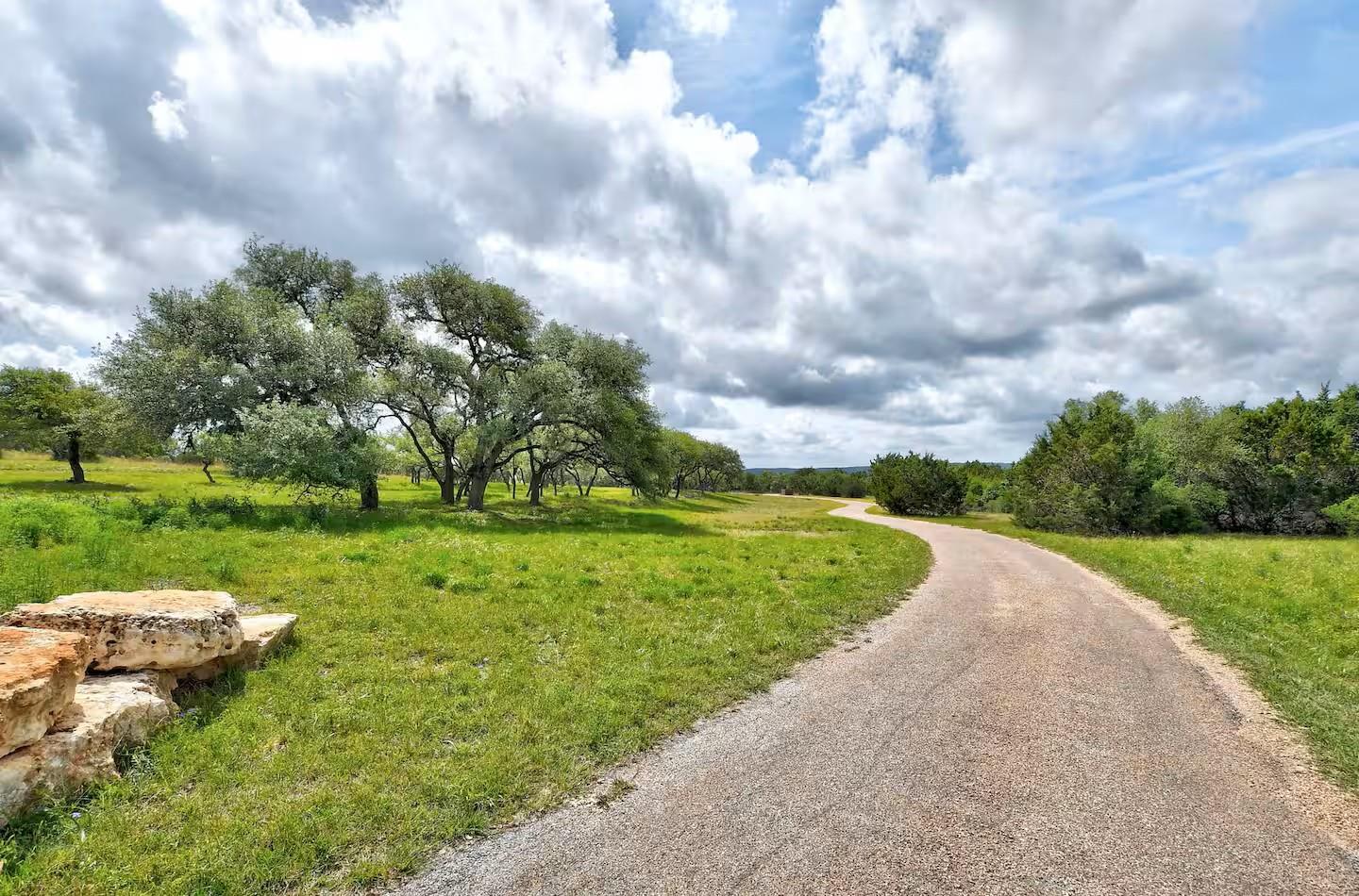 901 Thompson Ranch Rd, Wimberley, TX 78676