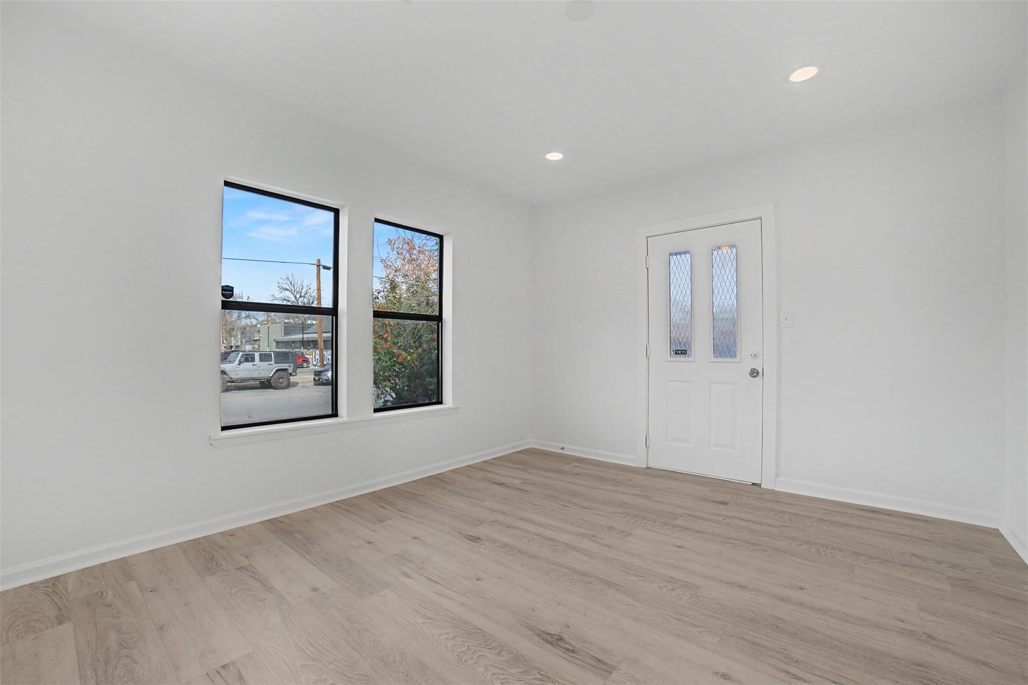 2703 E Cesar Chavez St, Austin, TX 78702