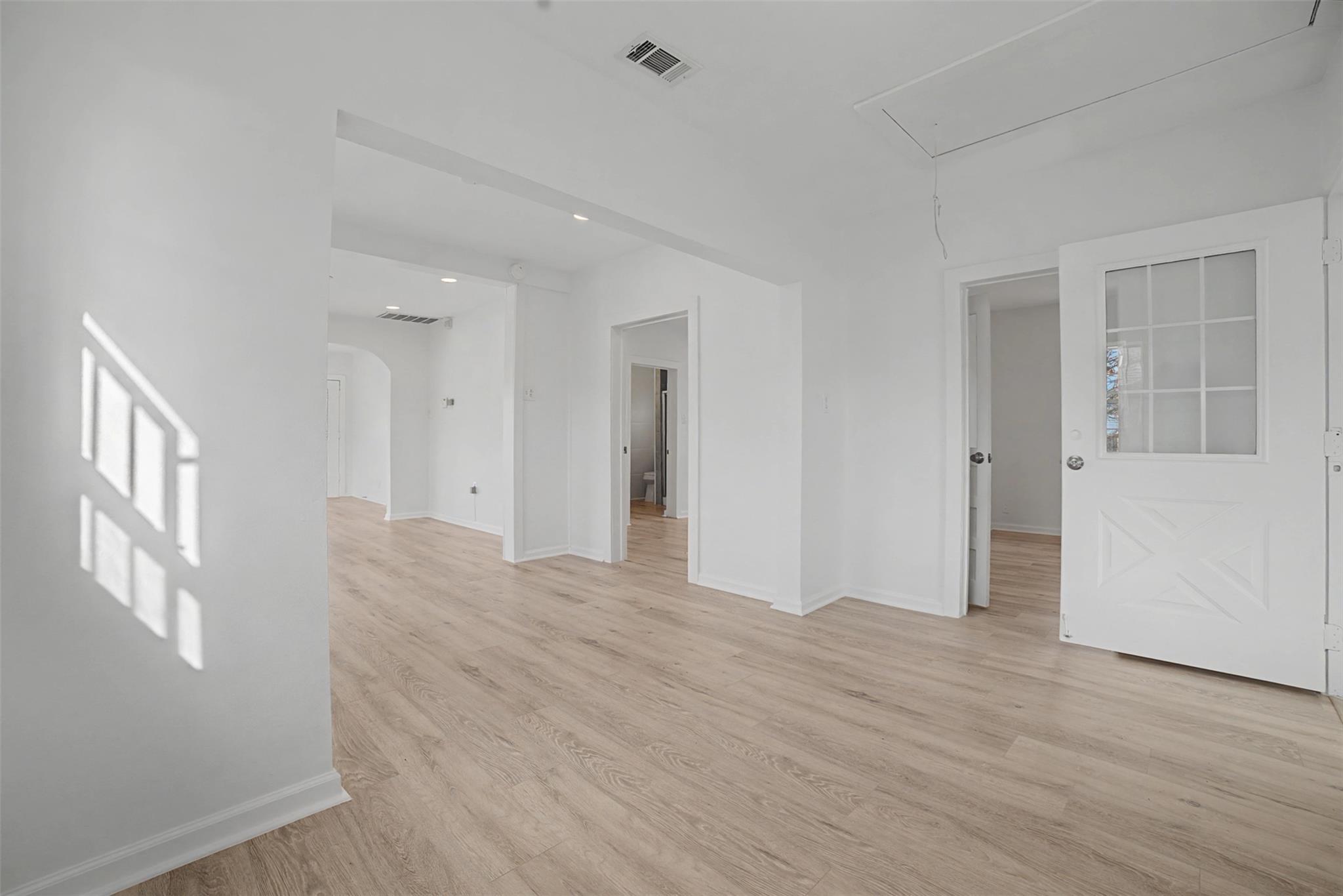 2703 E Cesar Chavez St, Austin, TX 78702