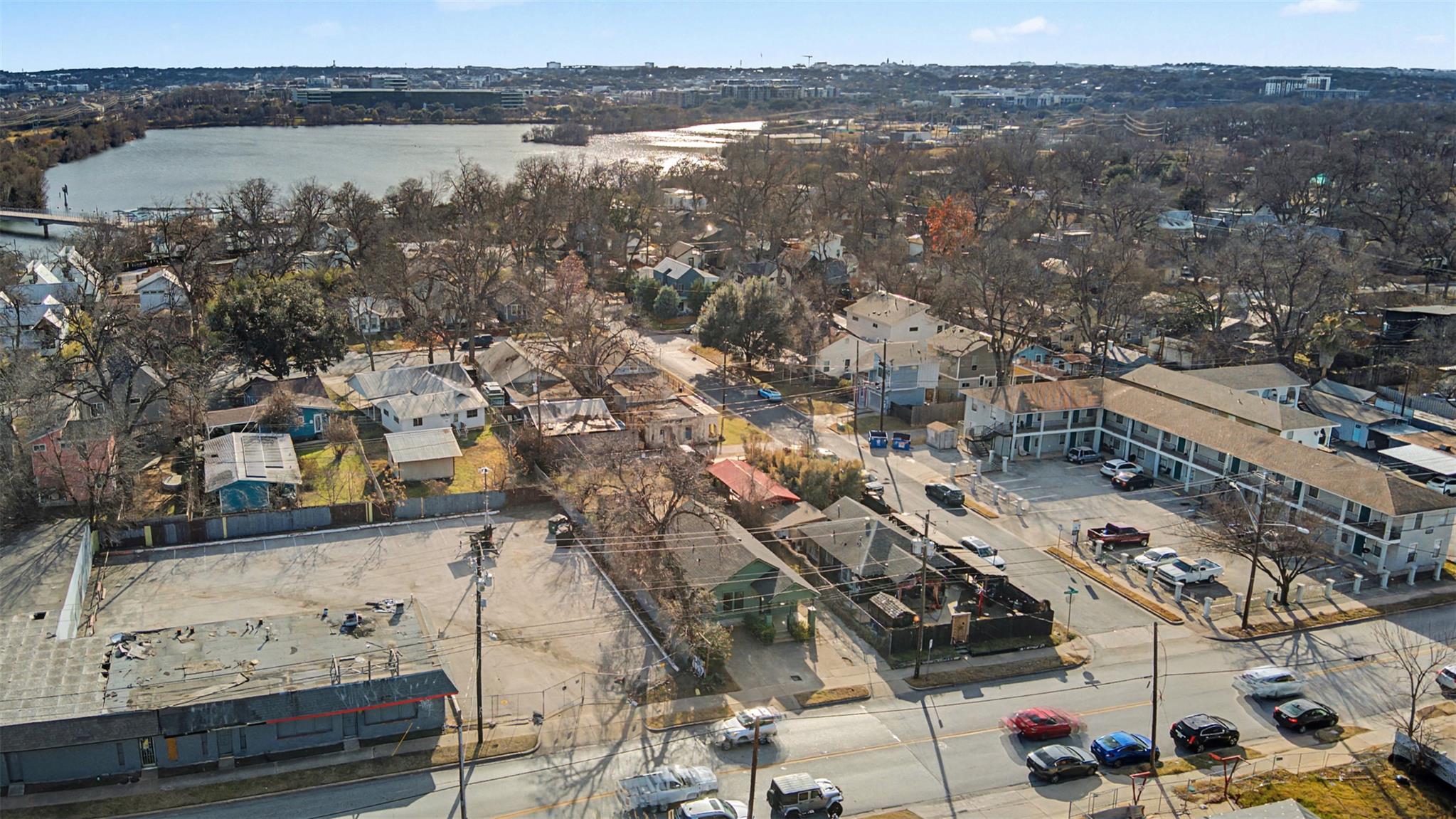 2703 E Cesar Chavez St, Austin, TX 78702