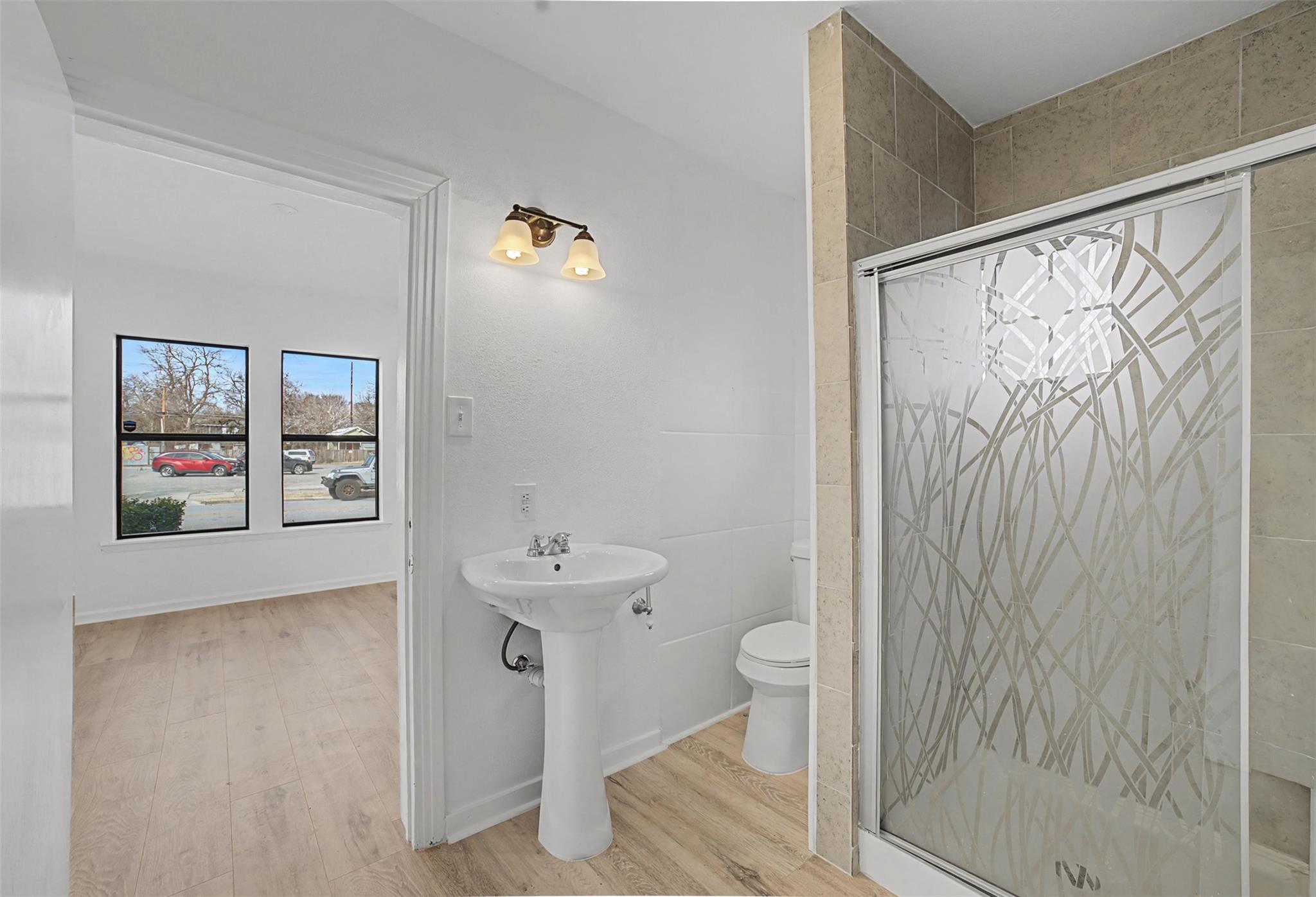 2703 E Cesar Chavez St, Austin, TX 78702