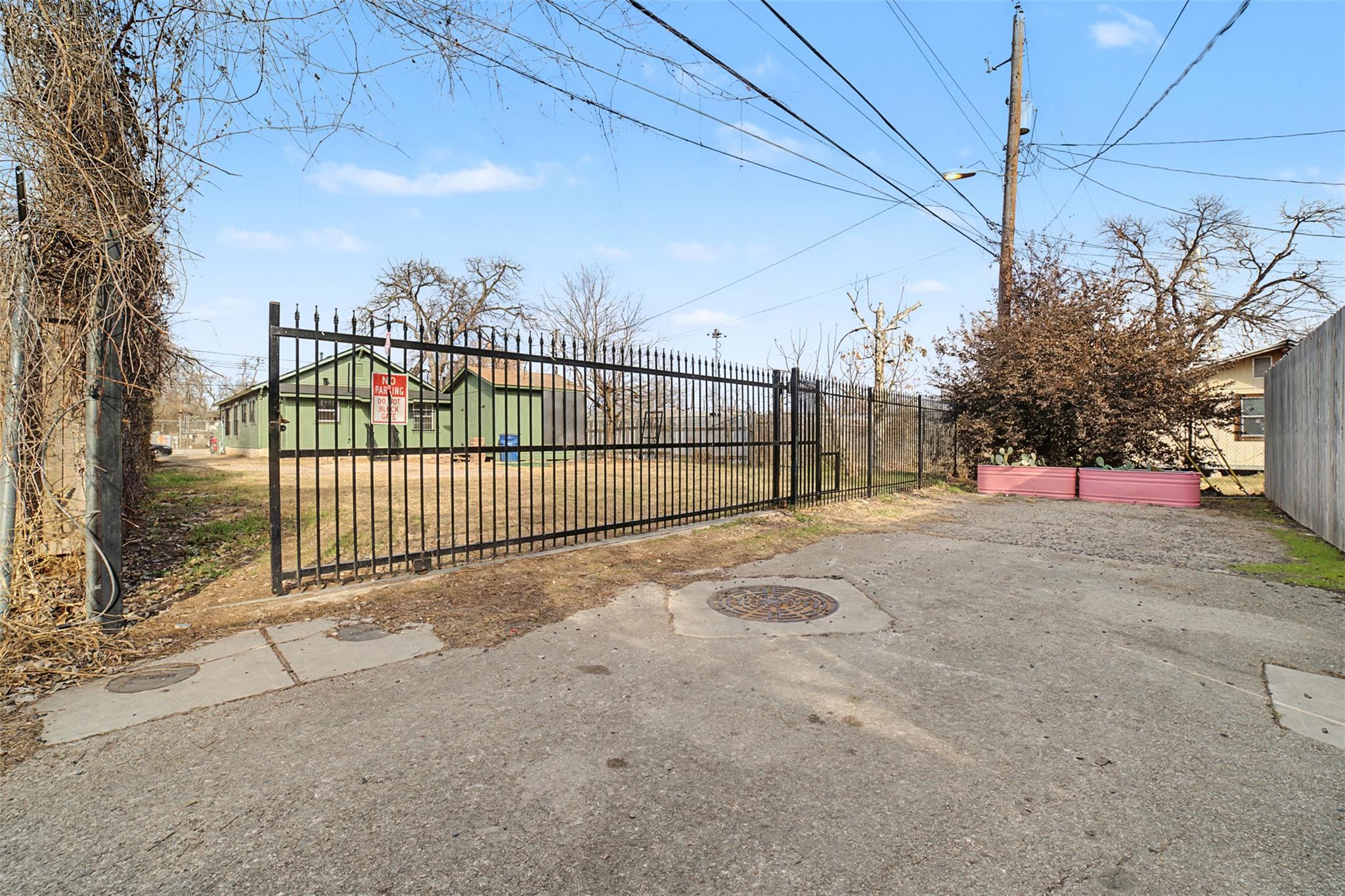 2703 E Cesar Chavez St, Austin, TX 78702