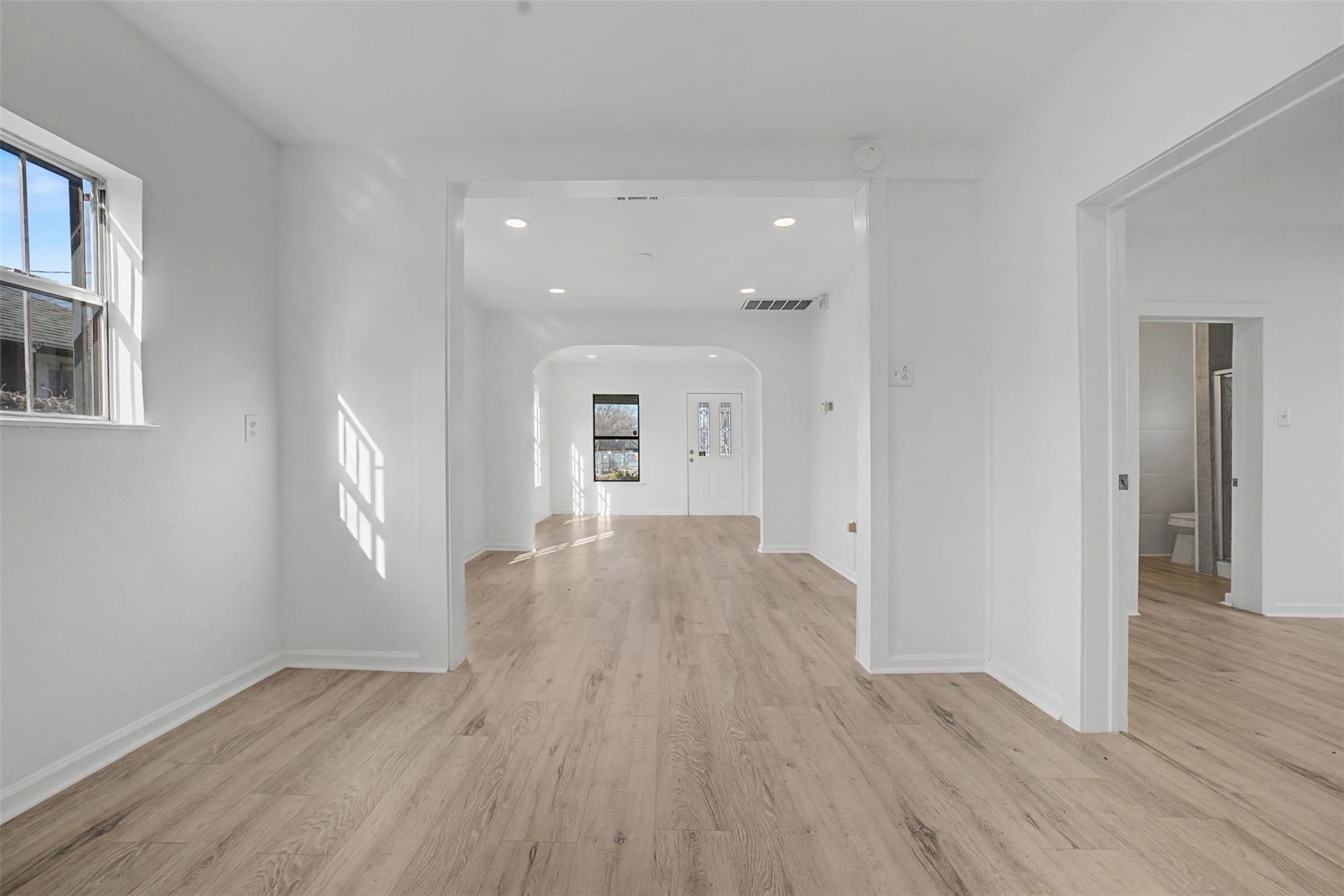 2703 E Cesar Chavez St, Austin, TX 78702