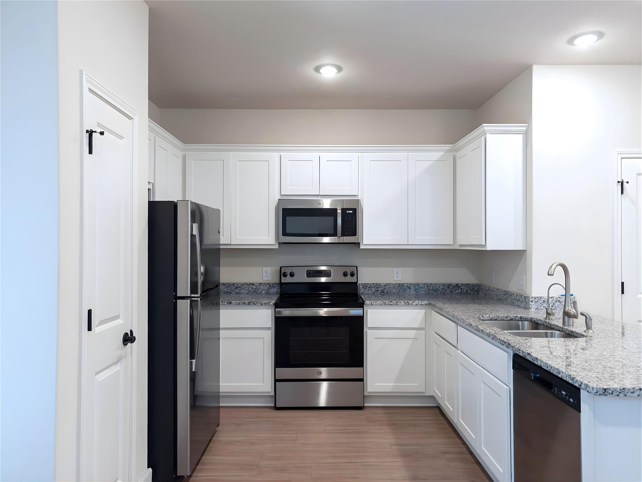 13837 Enzo Gate # 102, San Antonio, TX 78253