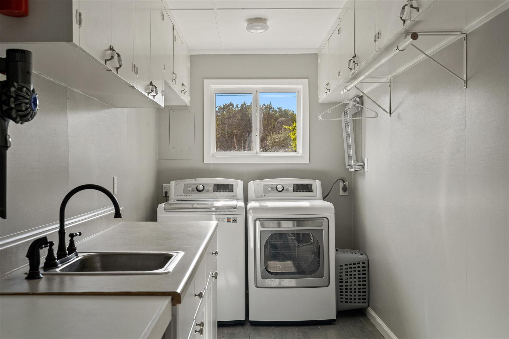 35 Presidio Rd, Wimberley, TX 78676