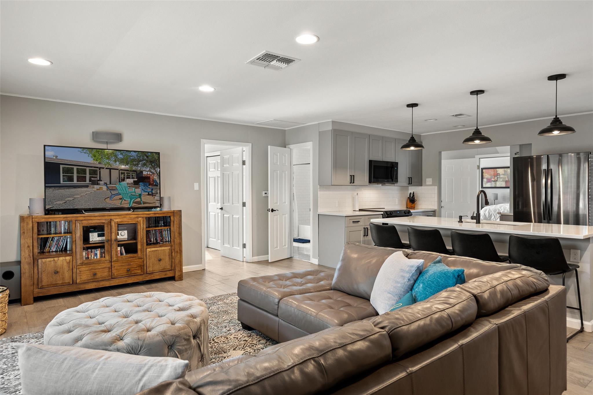 35 Presidio Rd, Wimberley, TX 78676