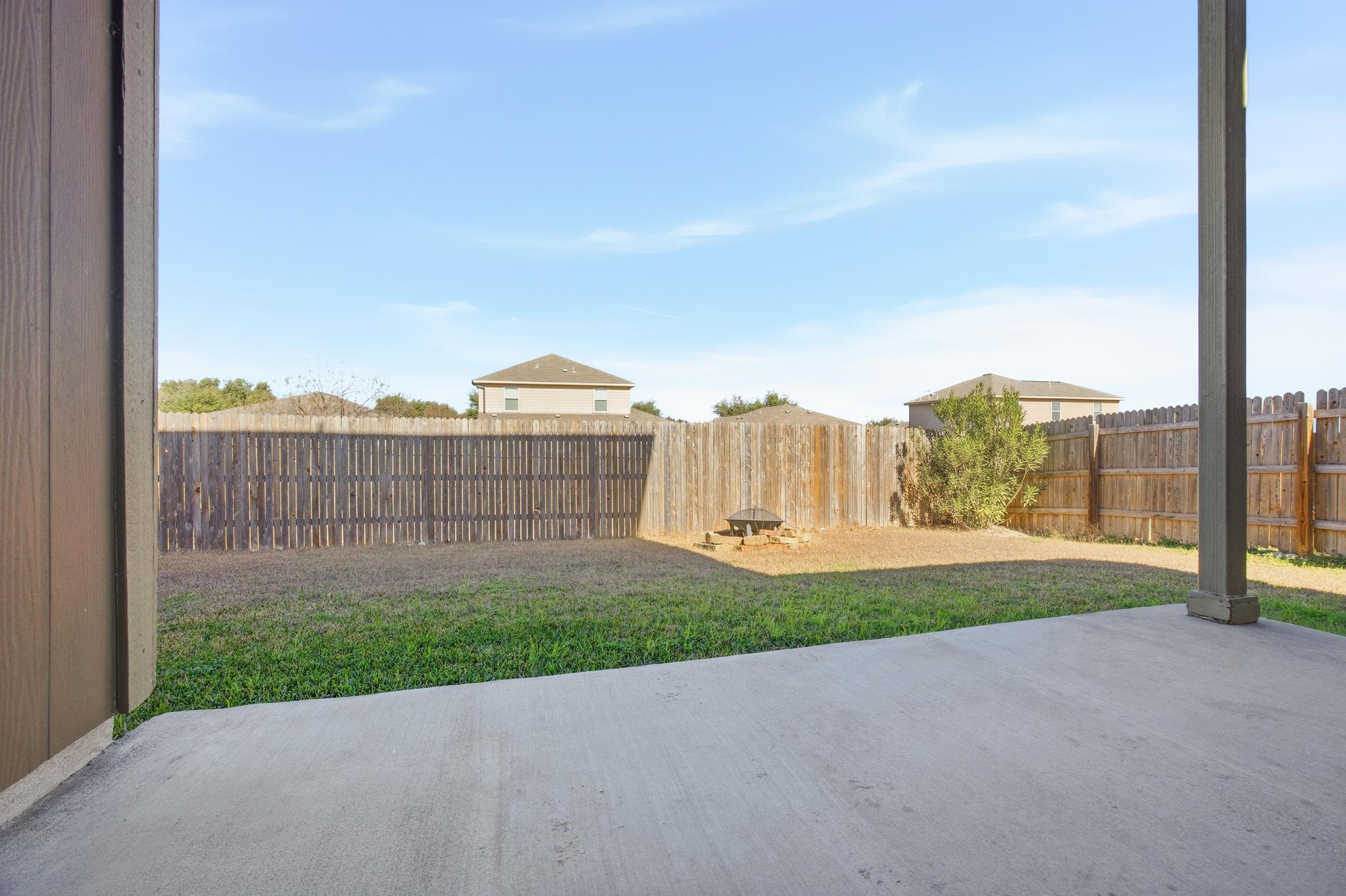 408 Azurite Dr, Jarrell, TX 76537