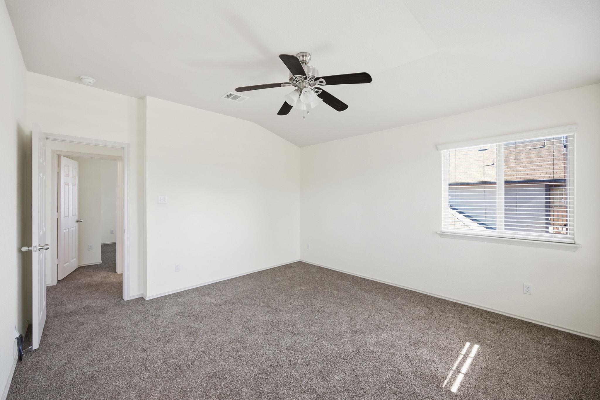 408 Azurite Dr, Jarrell, TX 76537