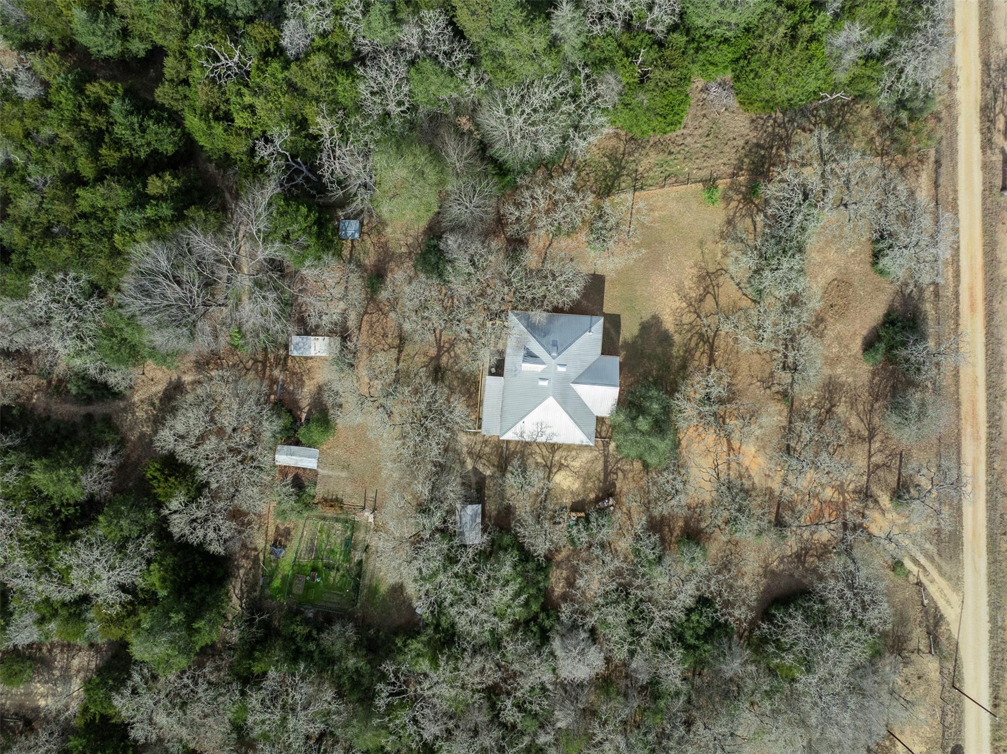 1139 Private Road 7009 Rd, Lexington, TX 78947