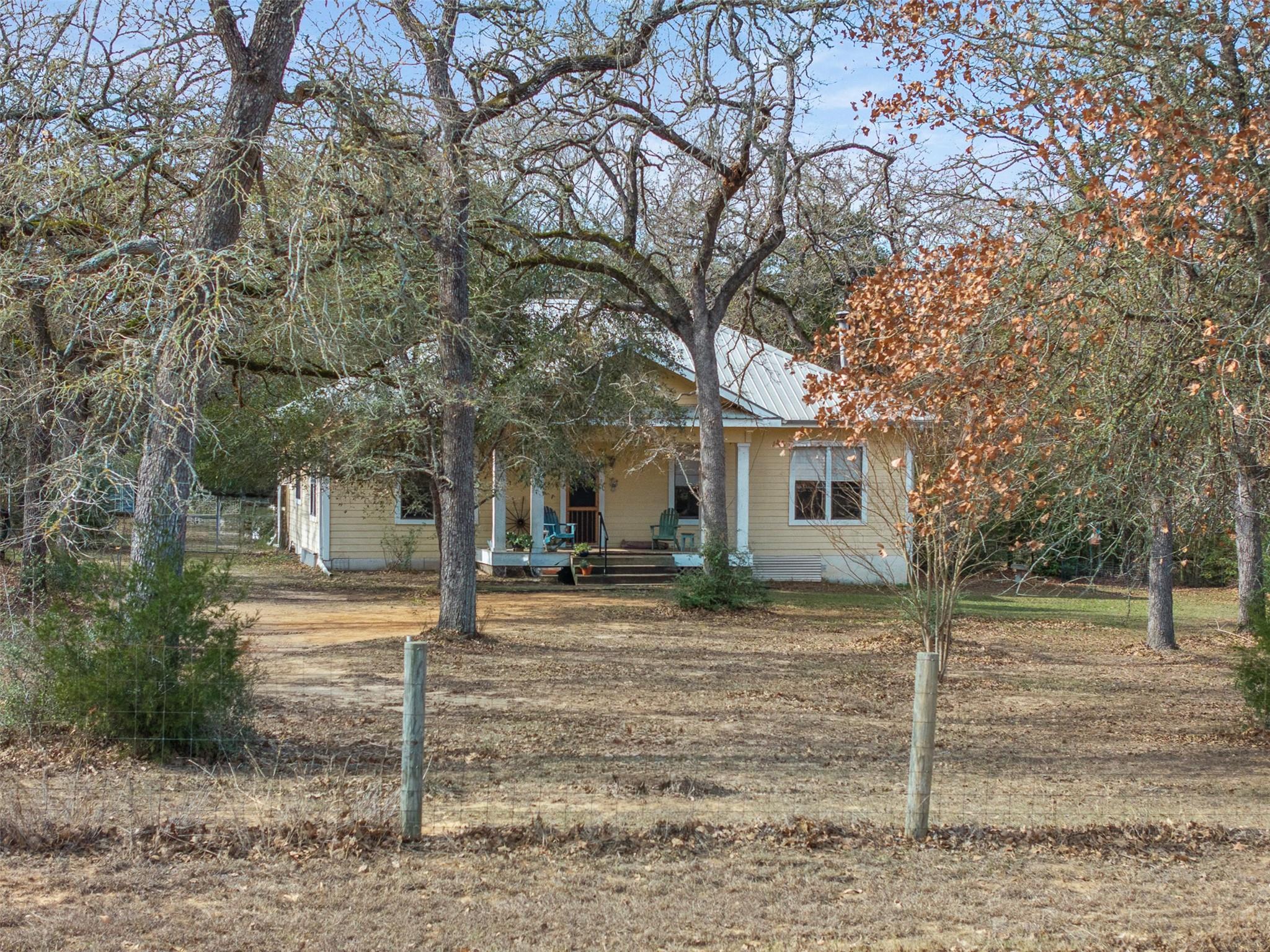 1139 Private Road 7009 Rd, Lexington, TX 78947