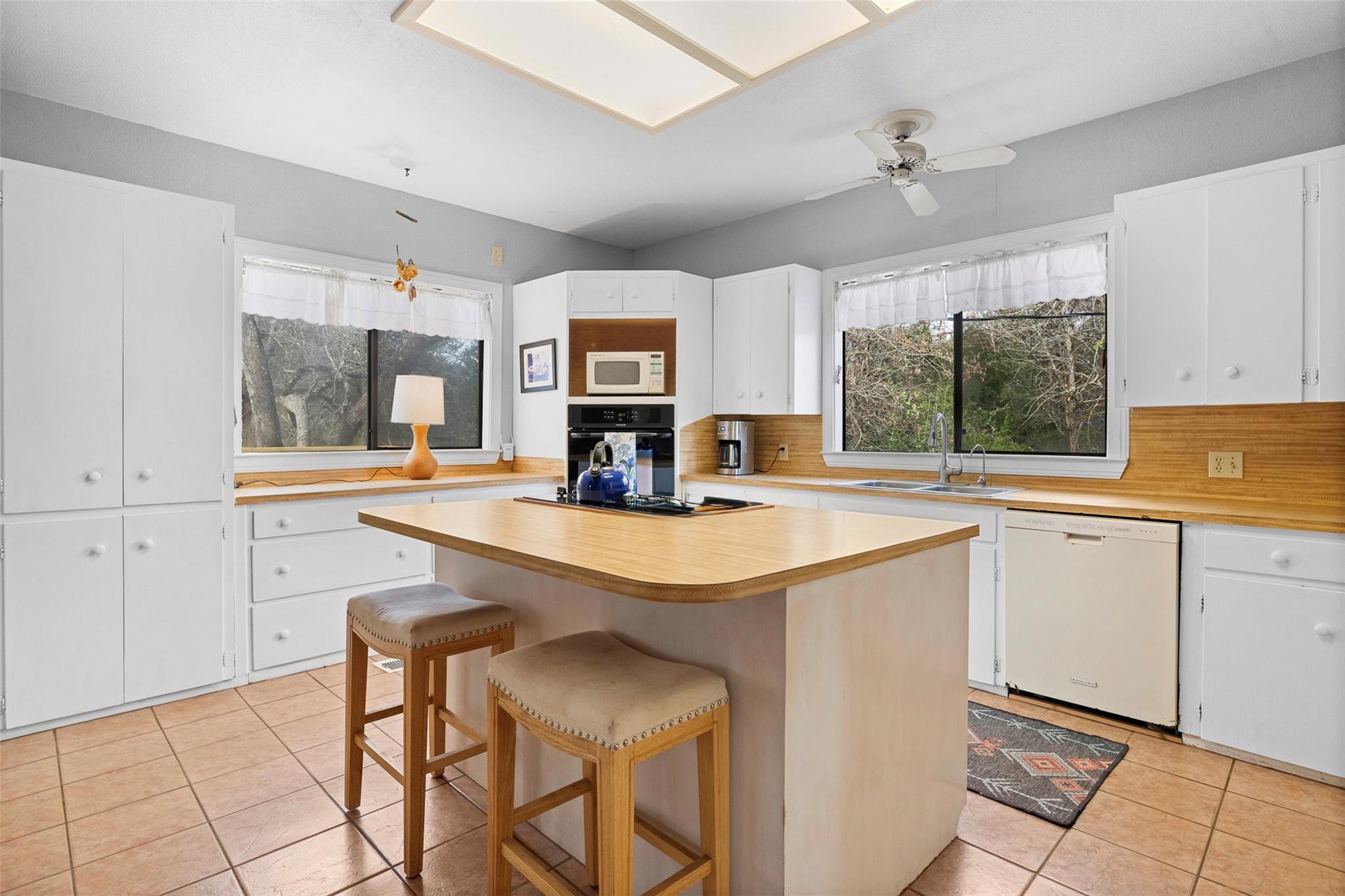 1139 Private Road 7009 Rd, Lexington, TX 78947